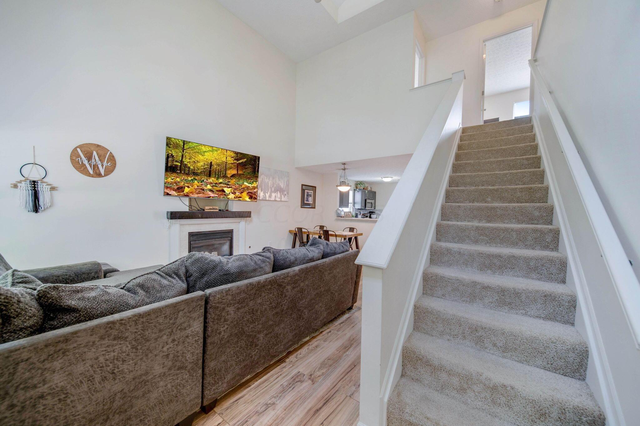 6183 Norway Glen Avenue