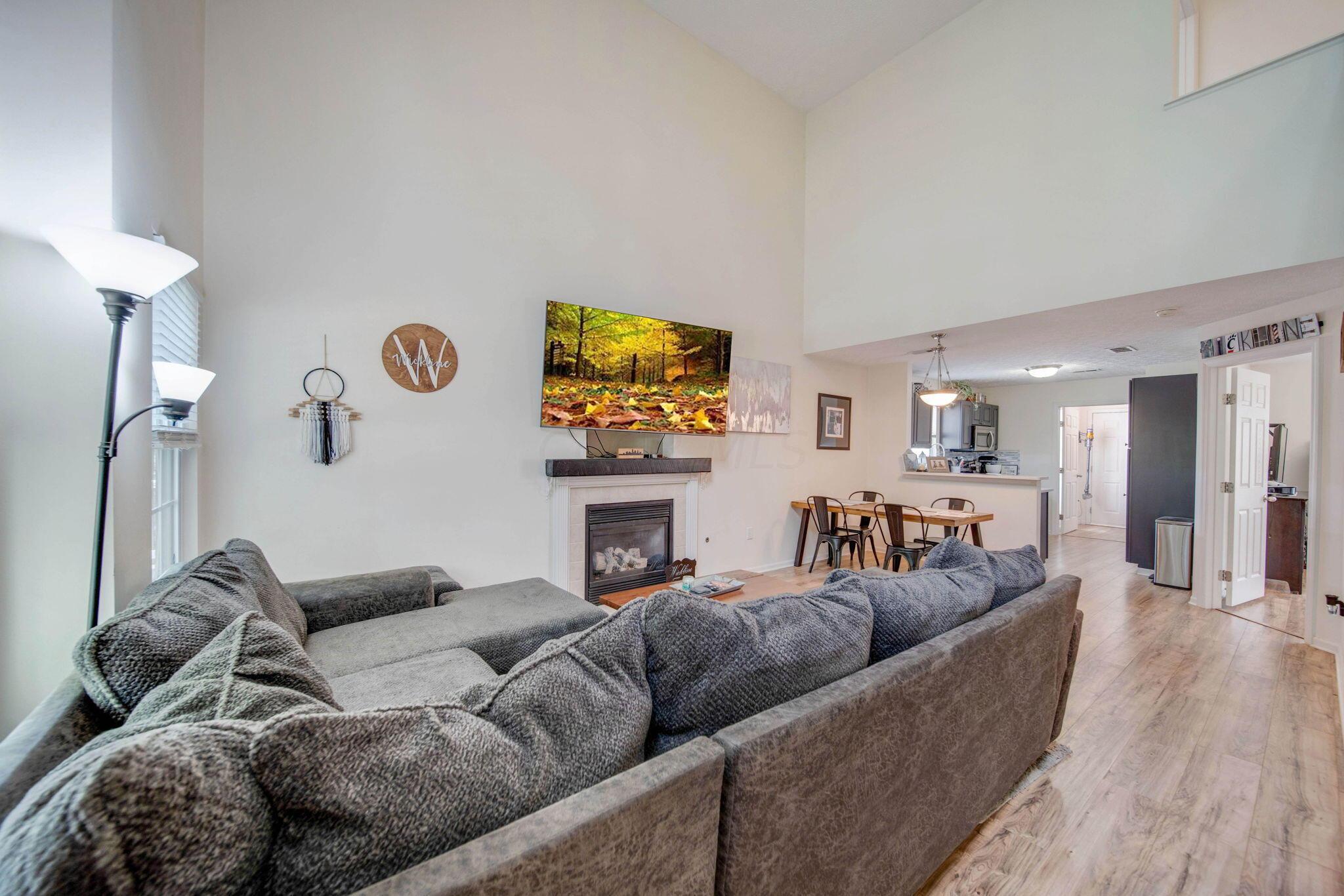 6183 Norway Glen Avenue