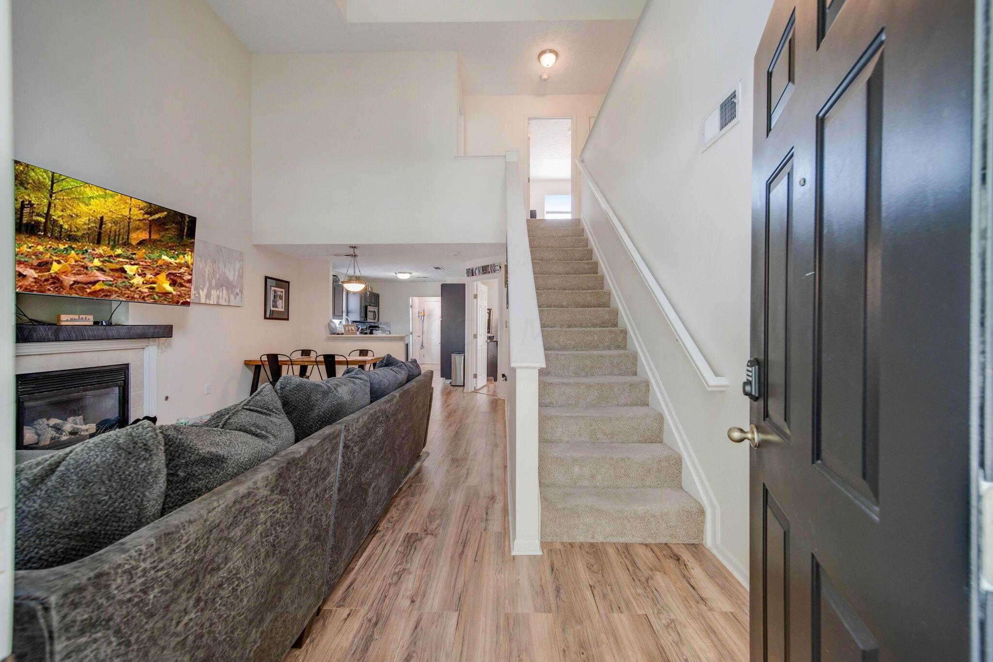 6183 Norway Glen Avenue