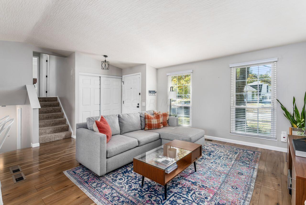 6467 Montford Road W