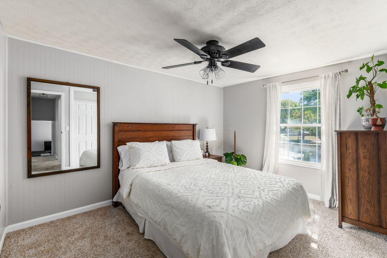 6467 Montford Road W