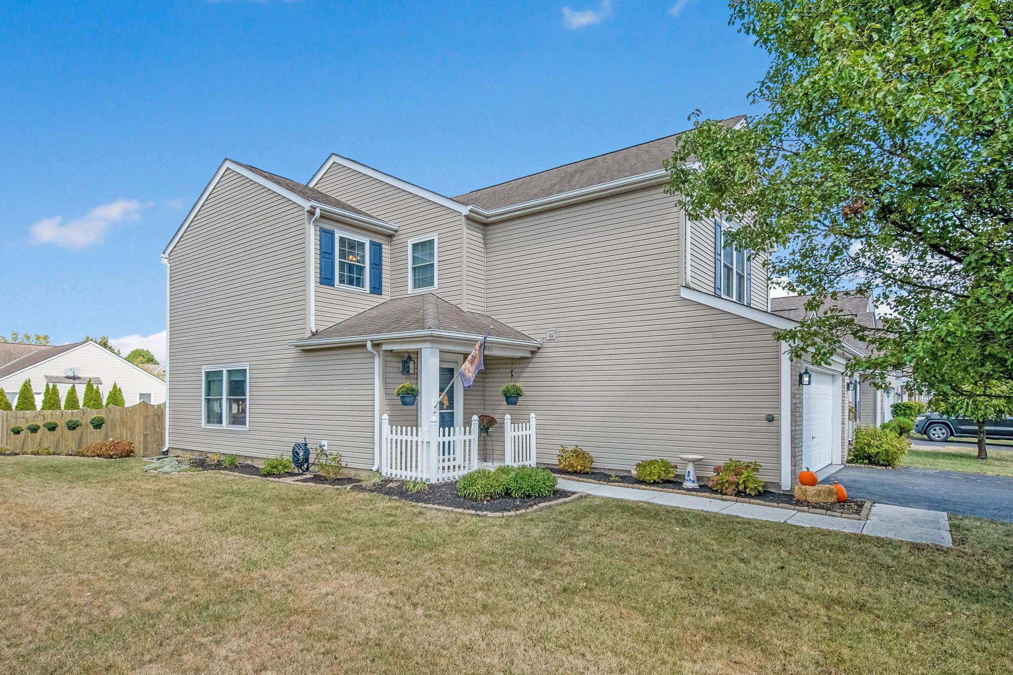 6846 Manor Crest Lane