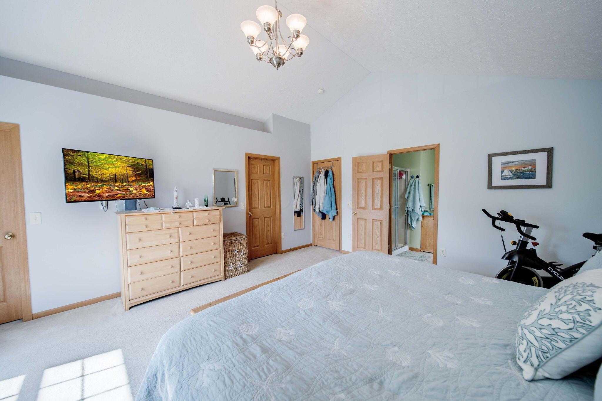 6846 Manor Crest Lane