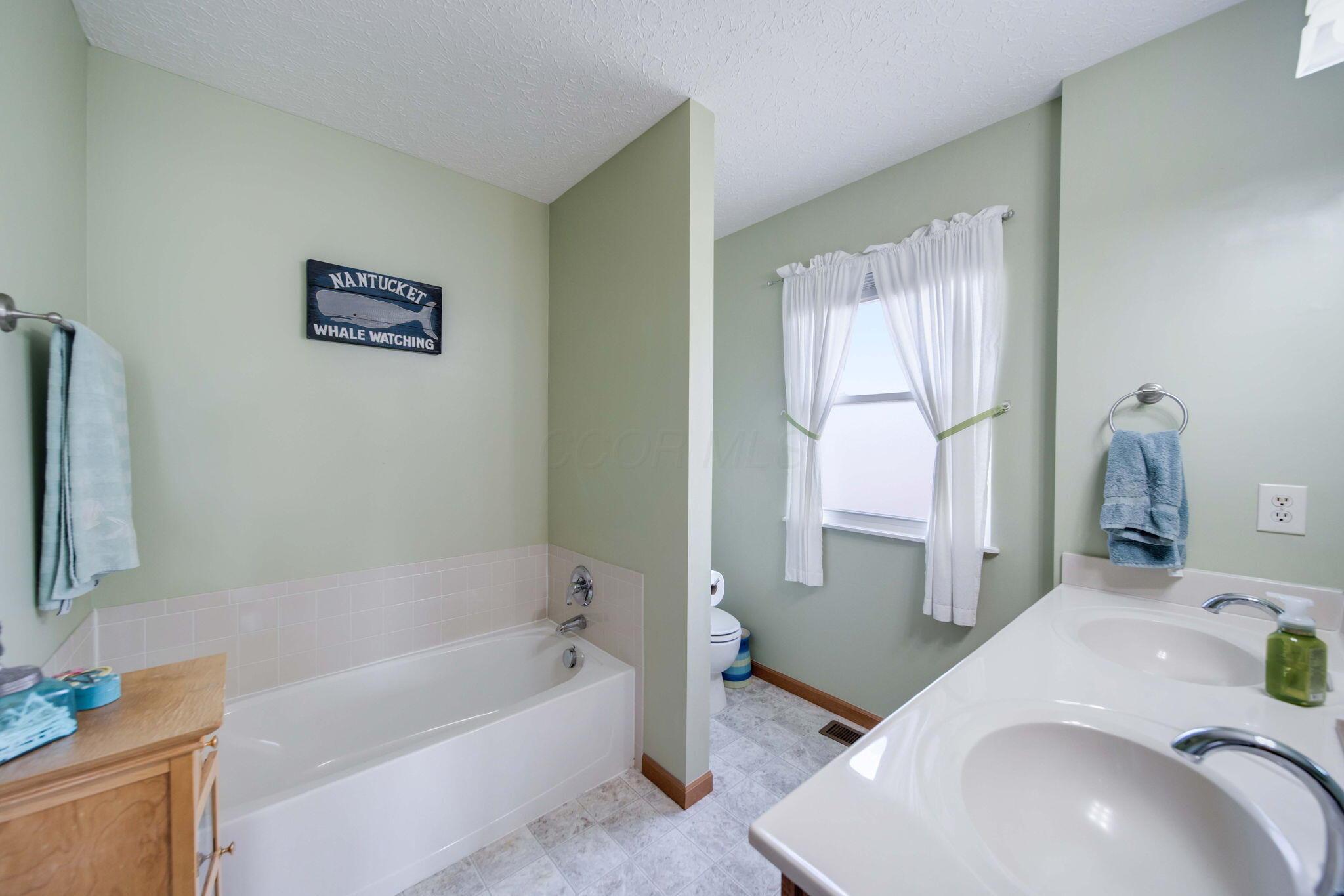 6846 Manor Crest Lane