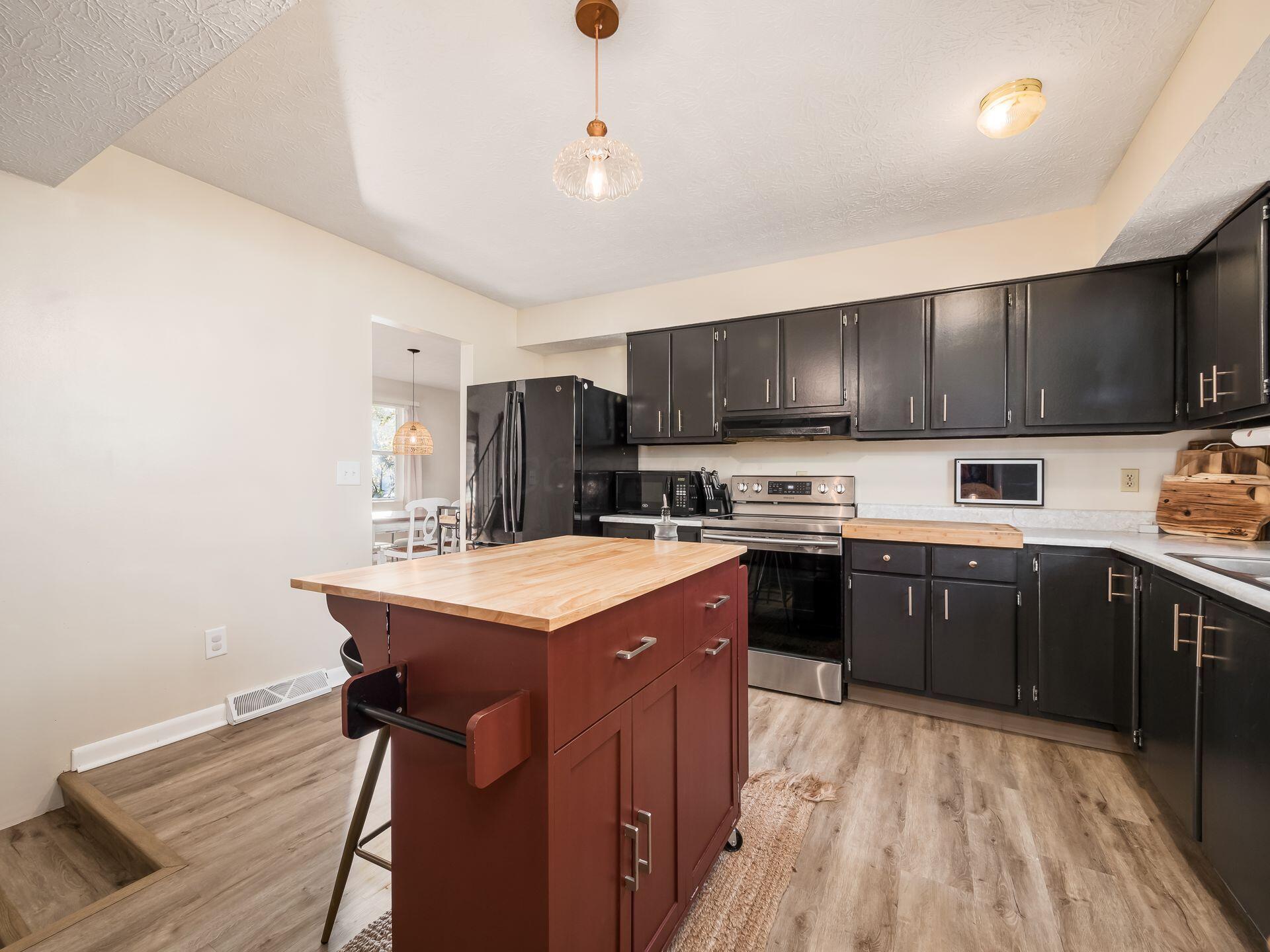 486 Rutherford Avenue