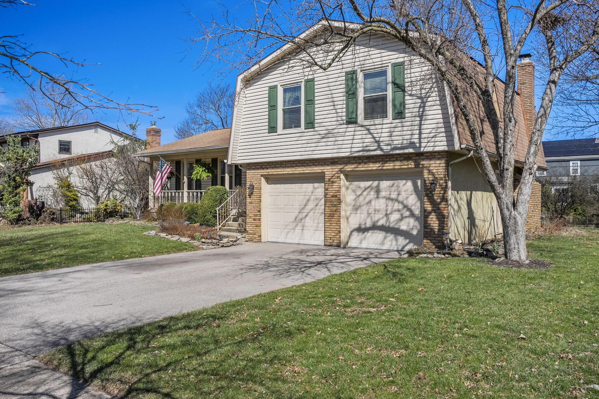 1062 Hepplewhite Street