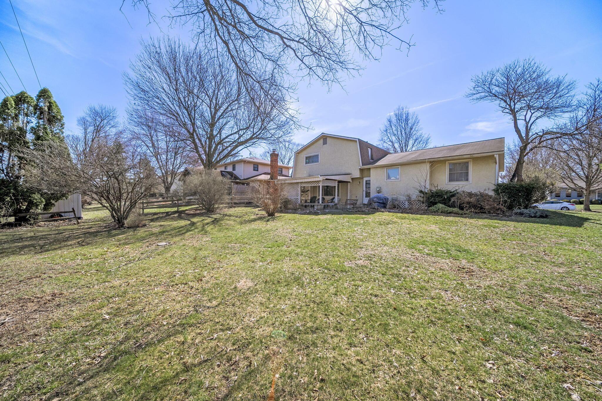 1062 Hepplewhite Street