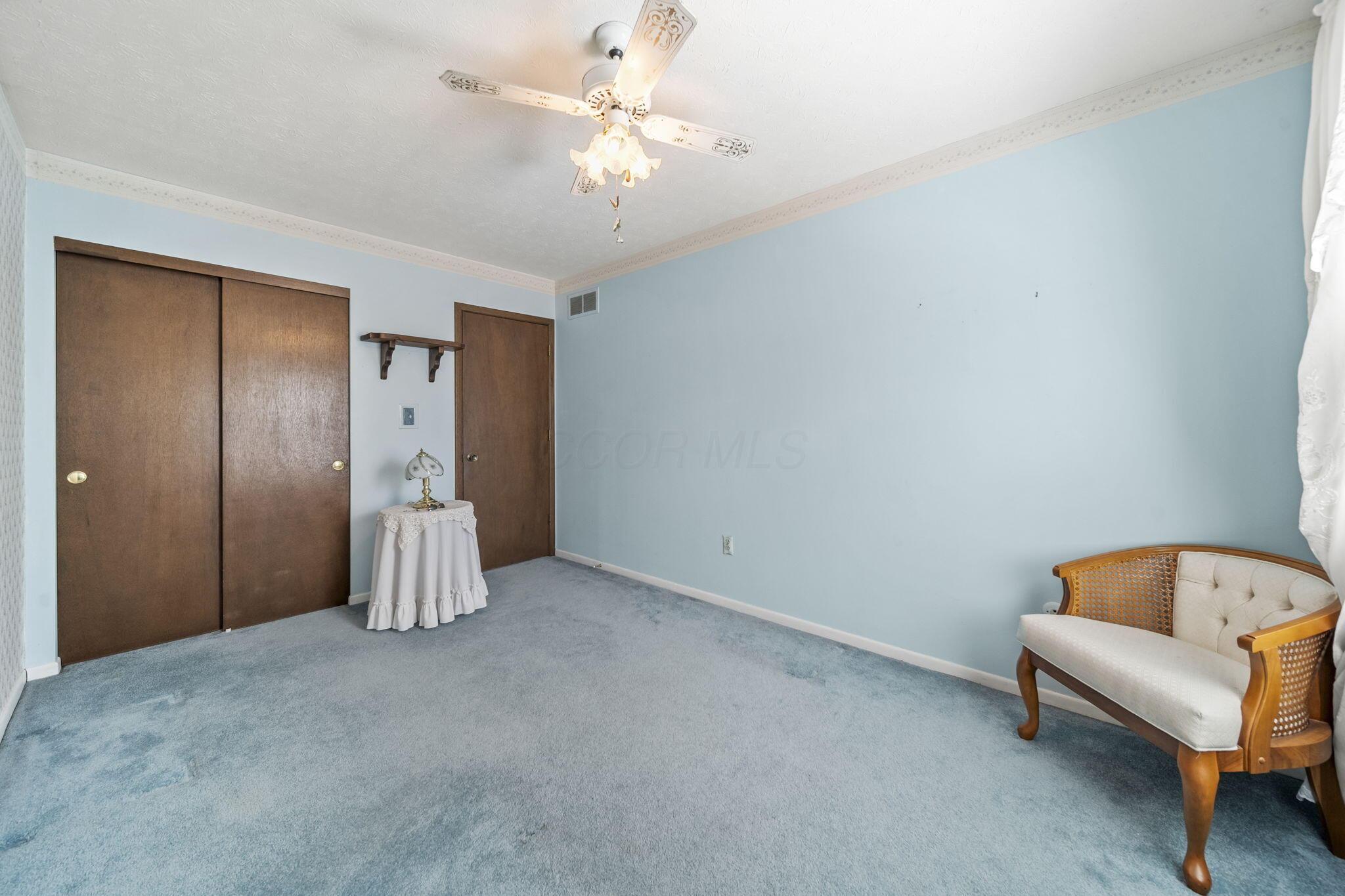 1062 Hepplewhite Street