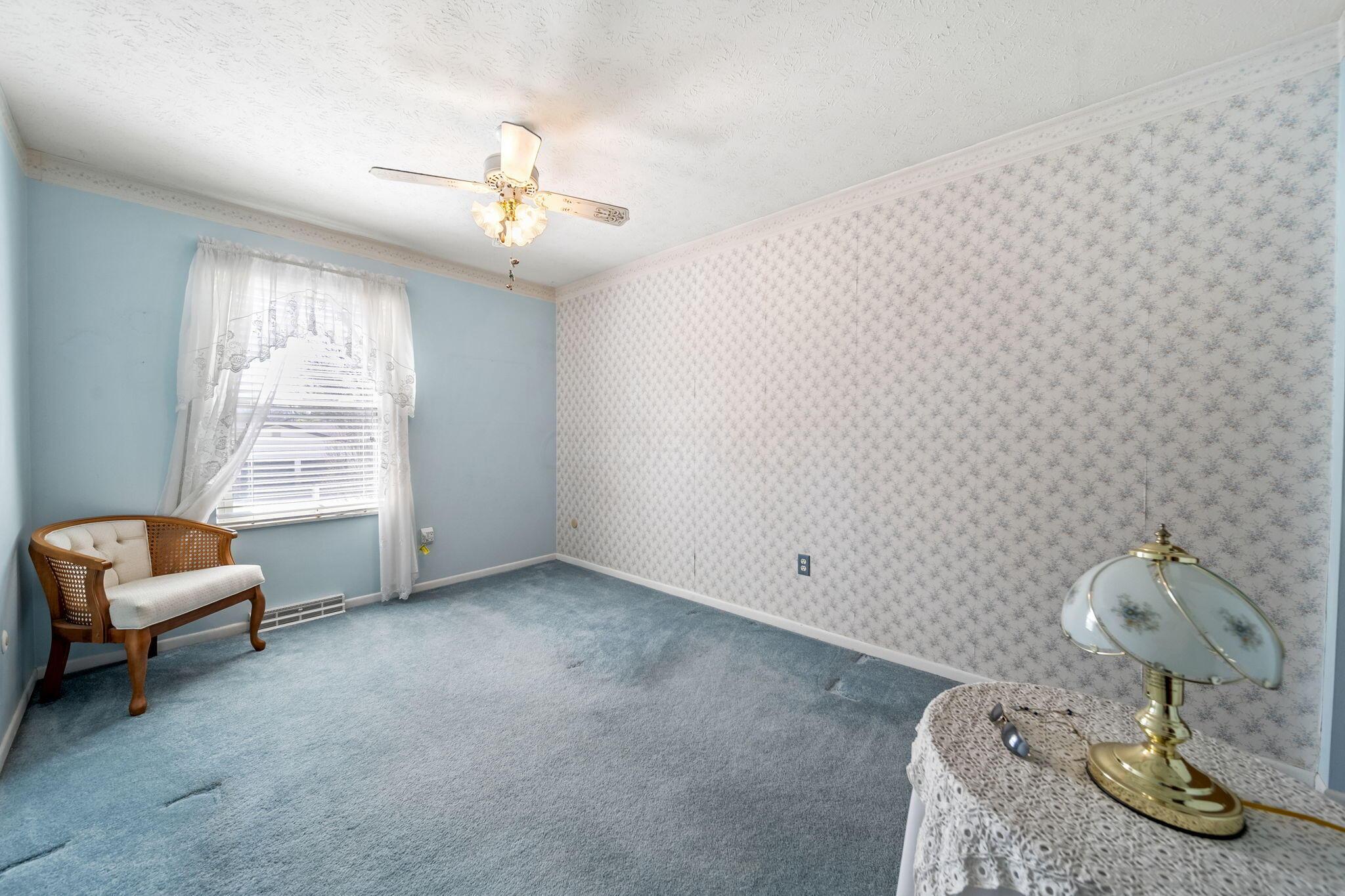 1062 Hepplewhite Street