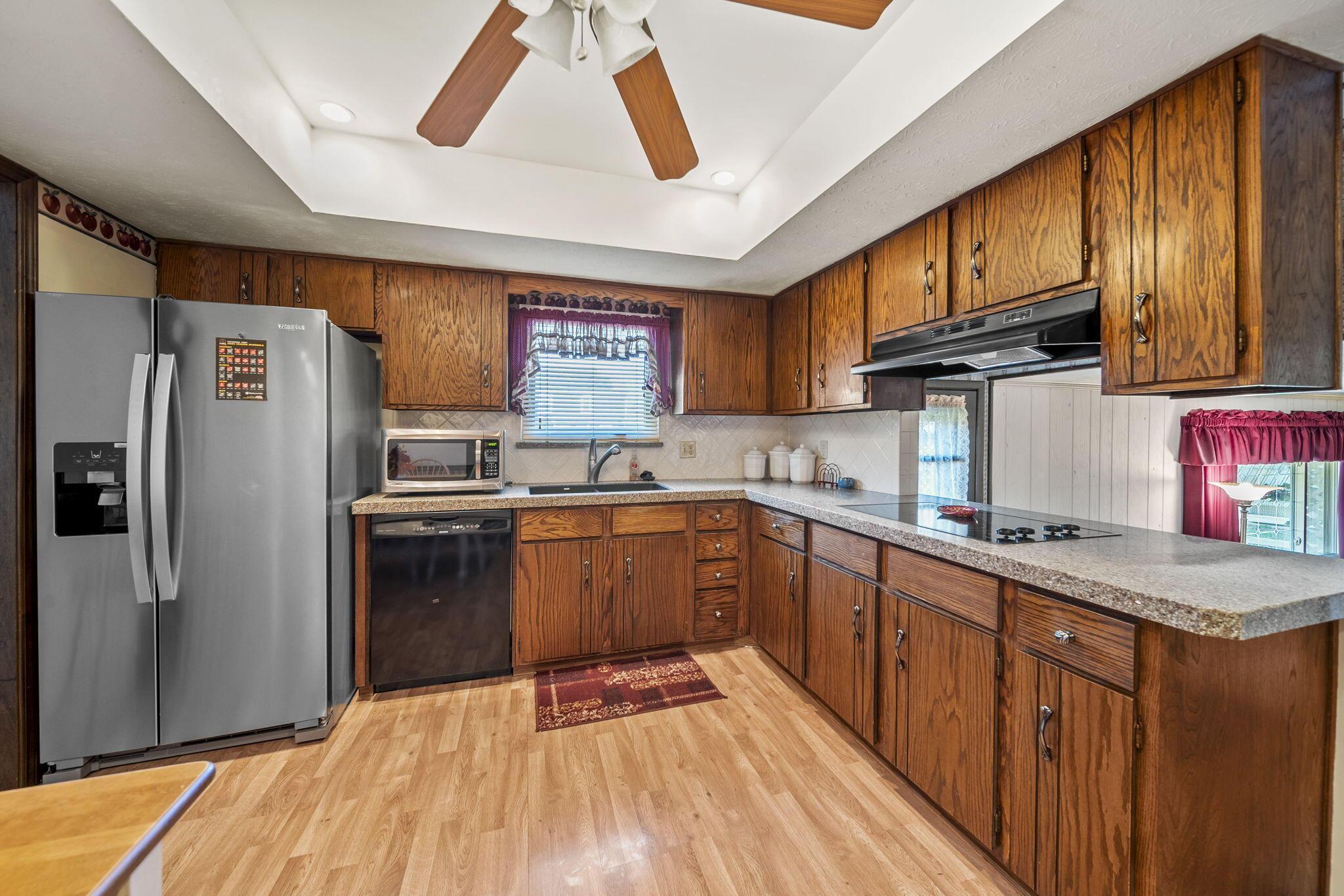 1062 Hepplewhite Street