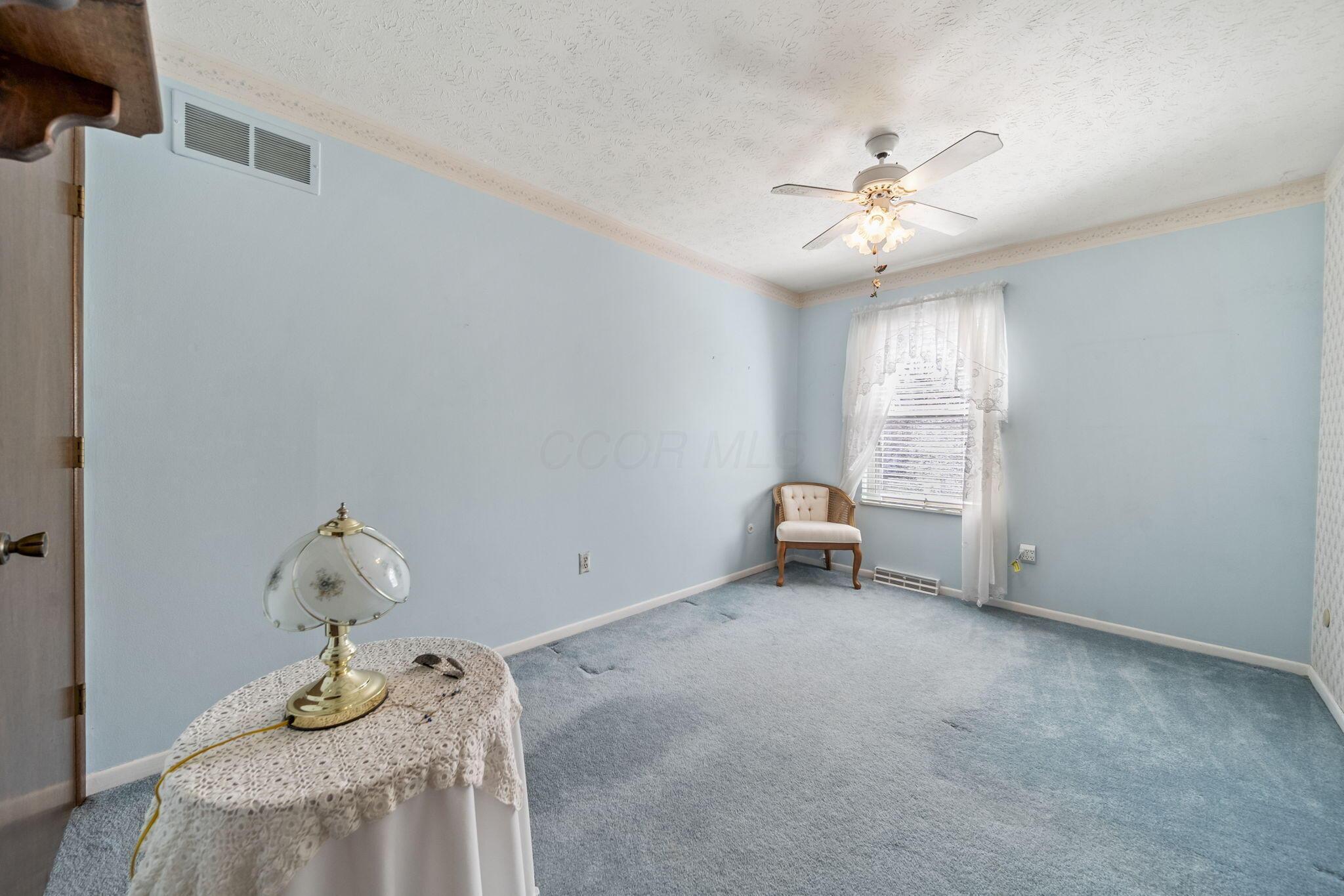 1062 Hepplewhite Street