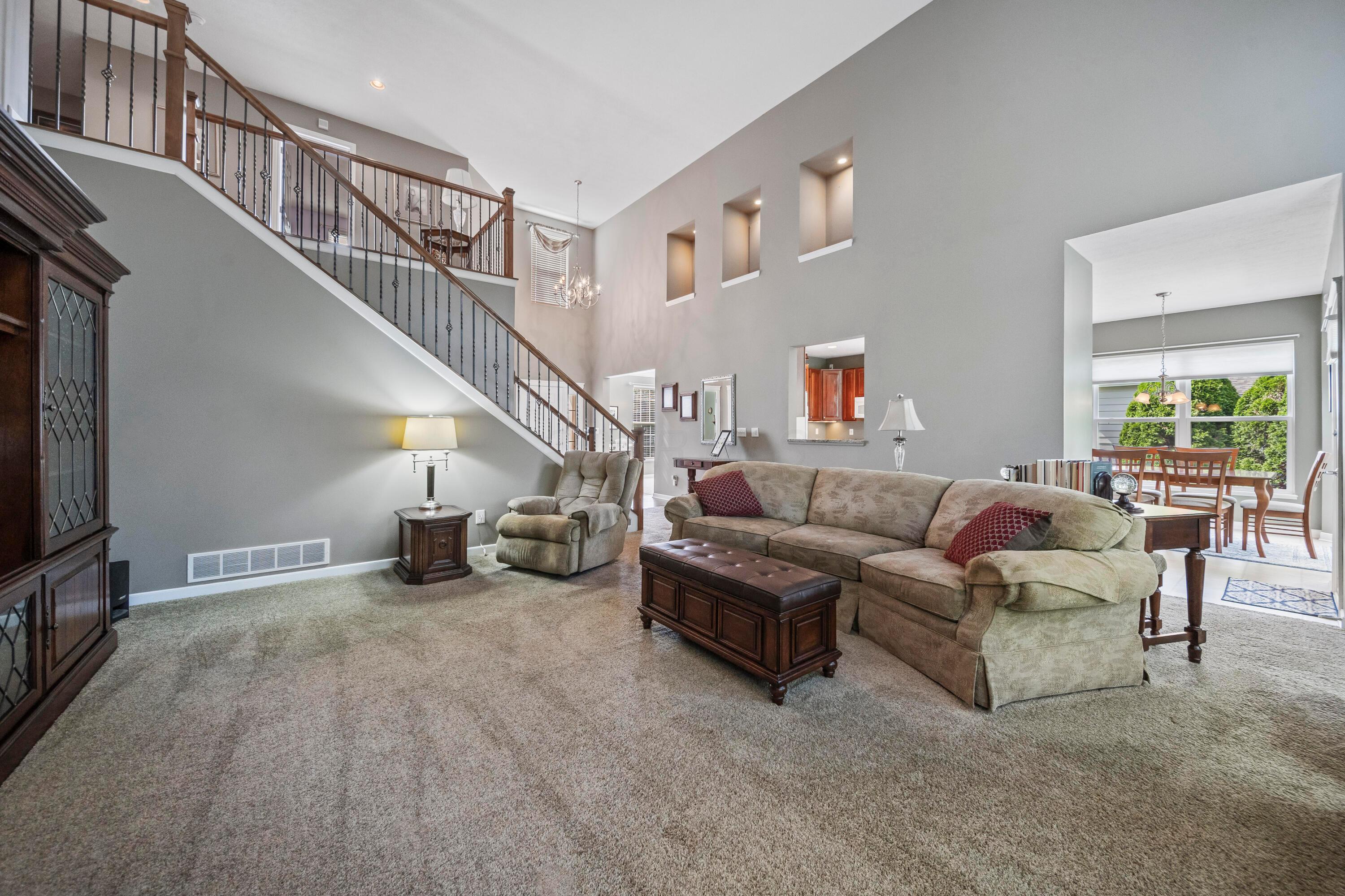 5375 Ketterington Lane