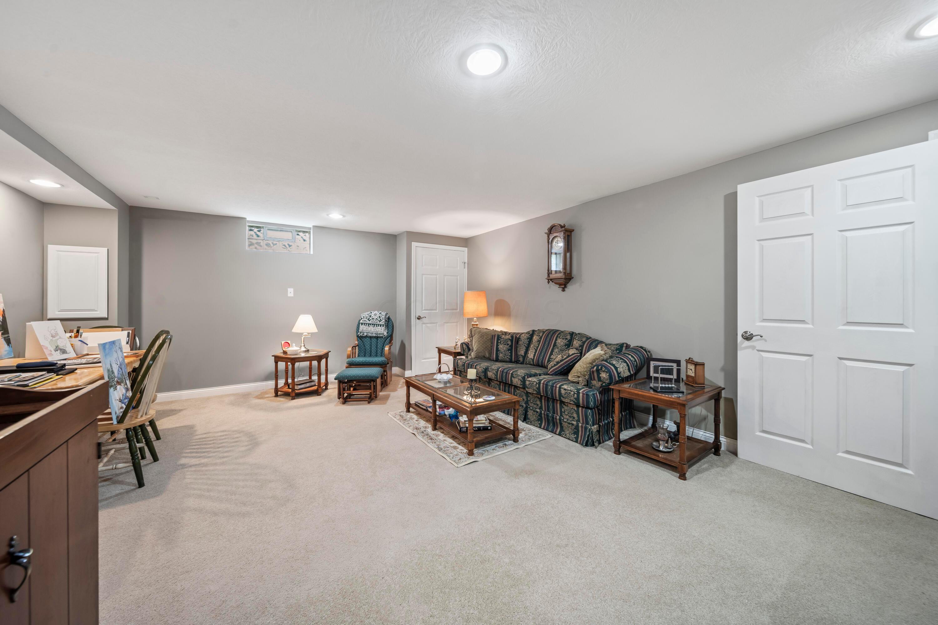 5375 Ketterington Lane