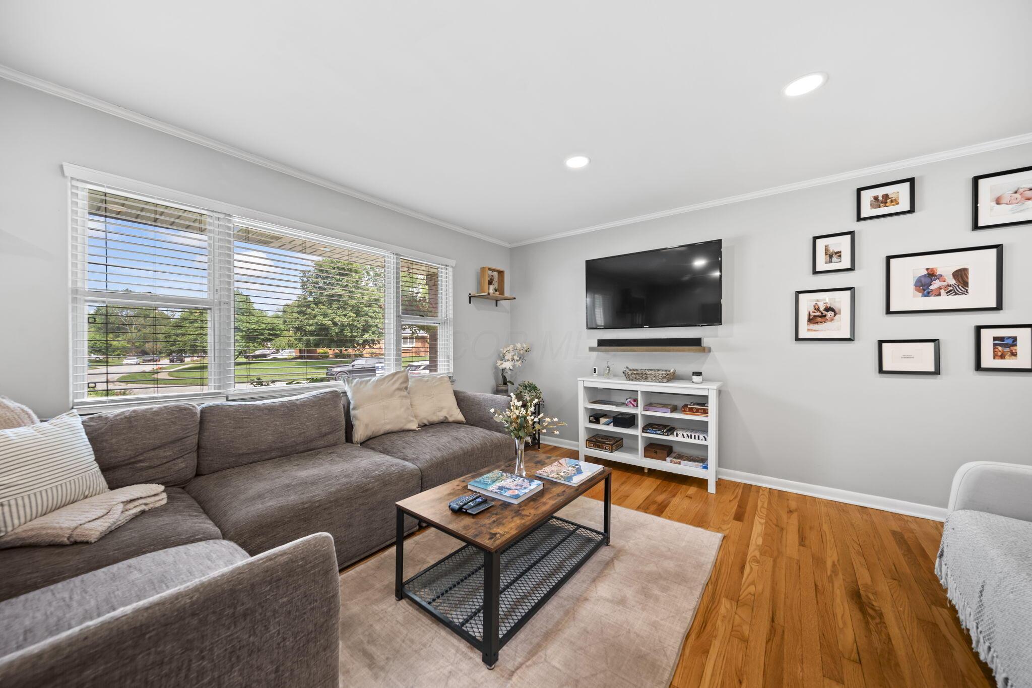 518 E Clearview Avenue