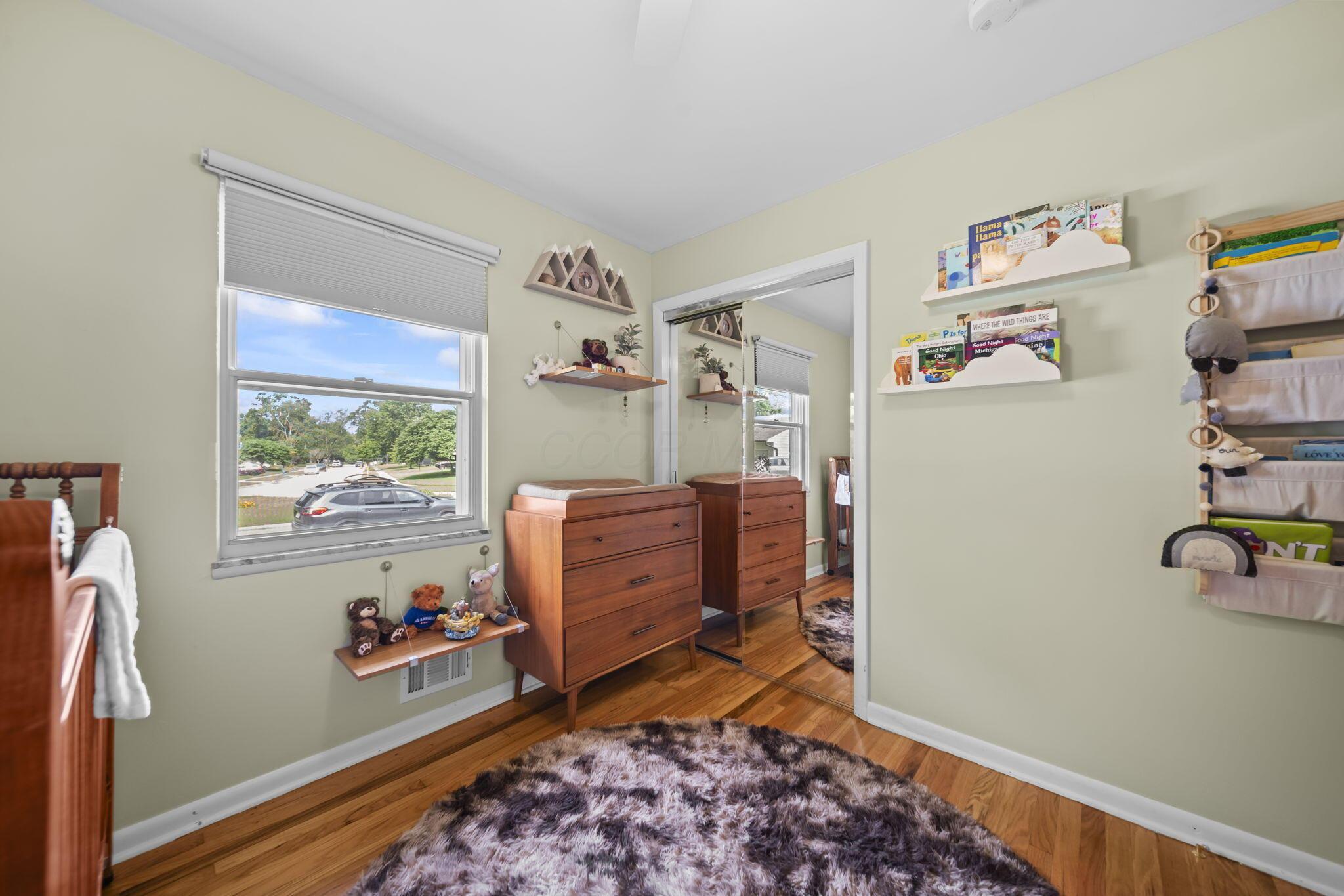 518 E Clearview Avenue