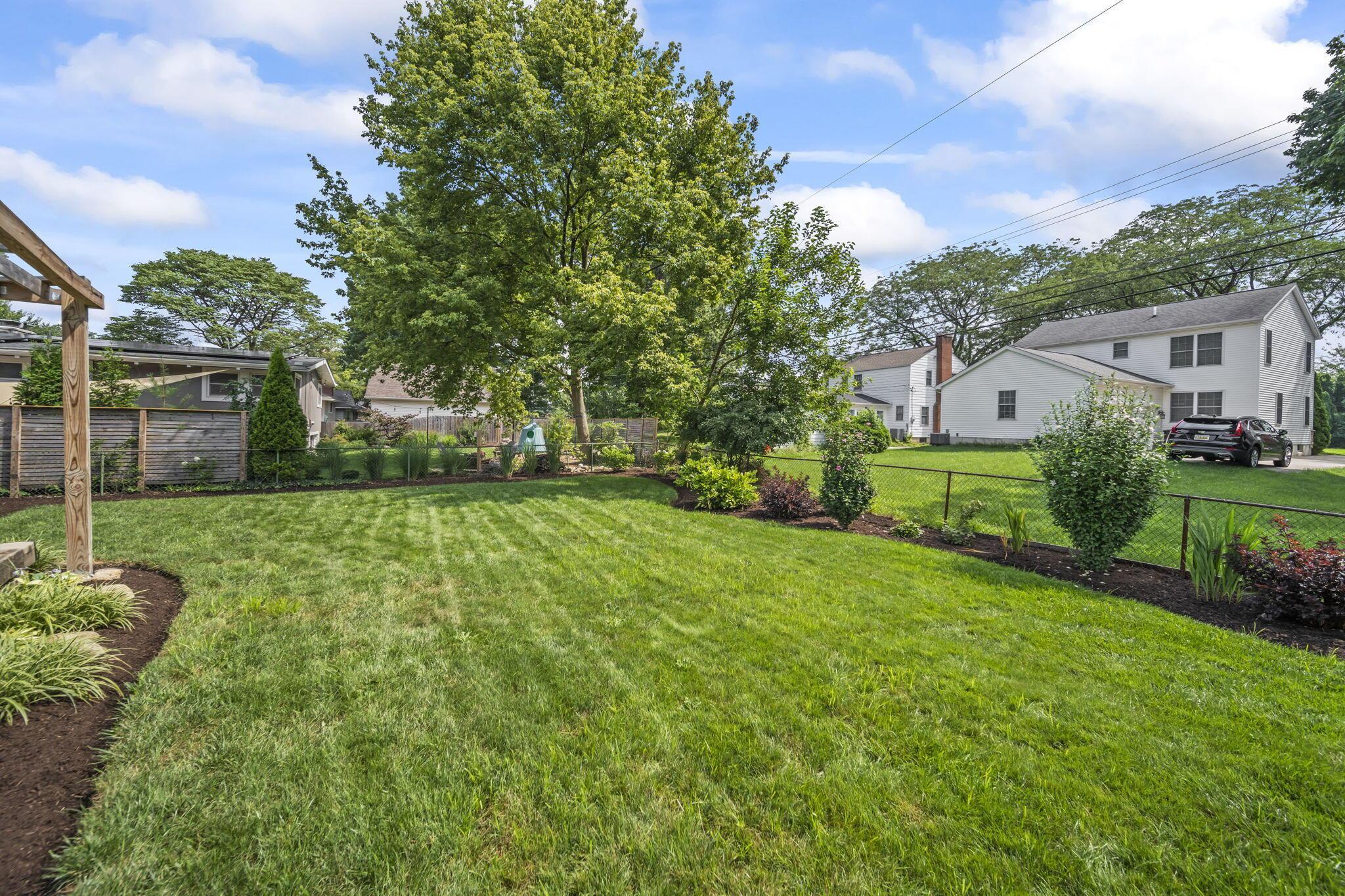 518 E Clearview Avenue