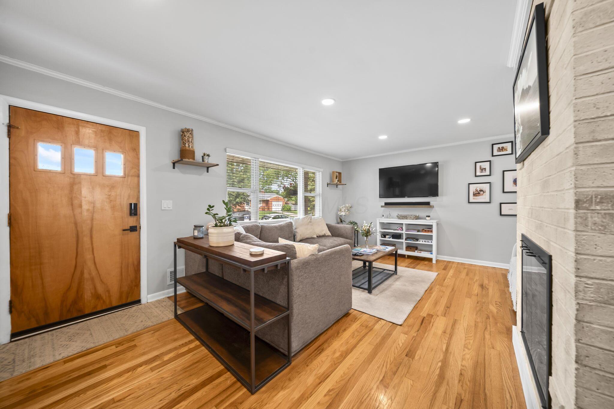 518 E Clearview Avenue