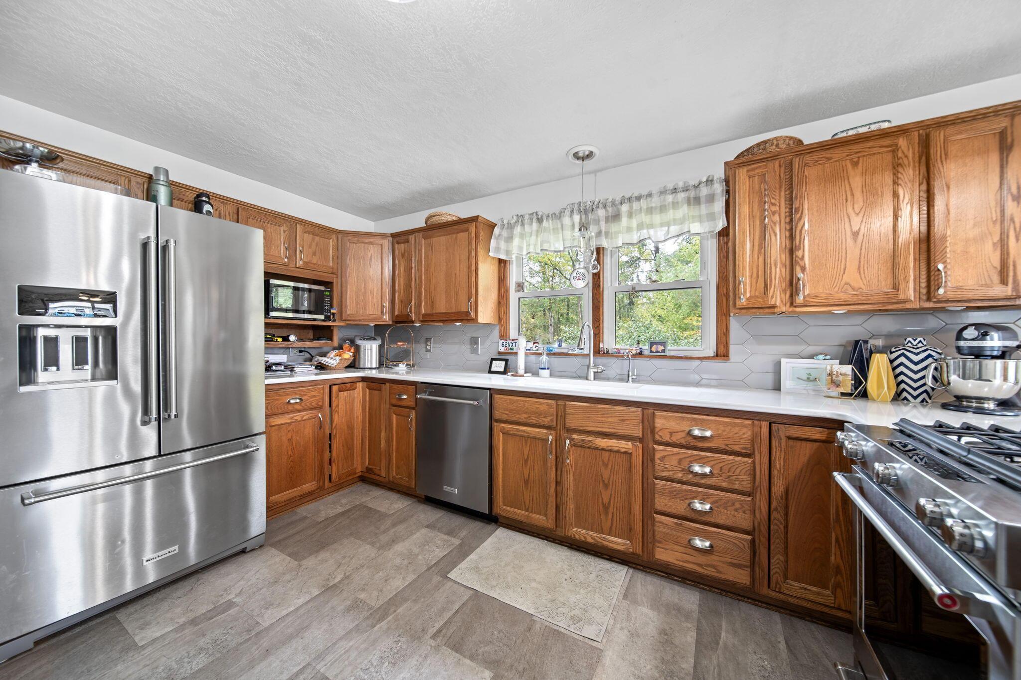 6718 Crawford Morrow County Line Road