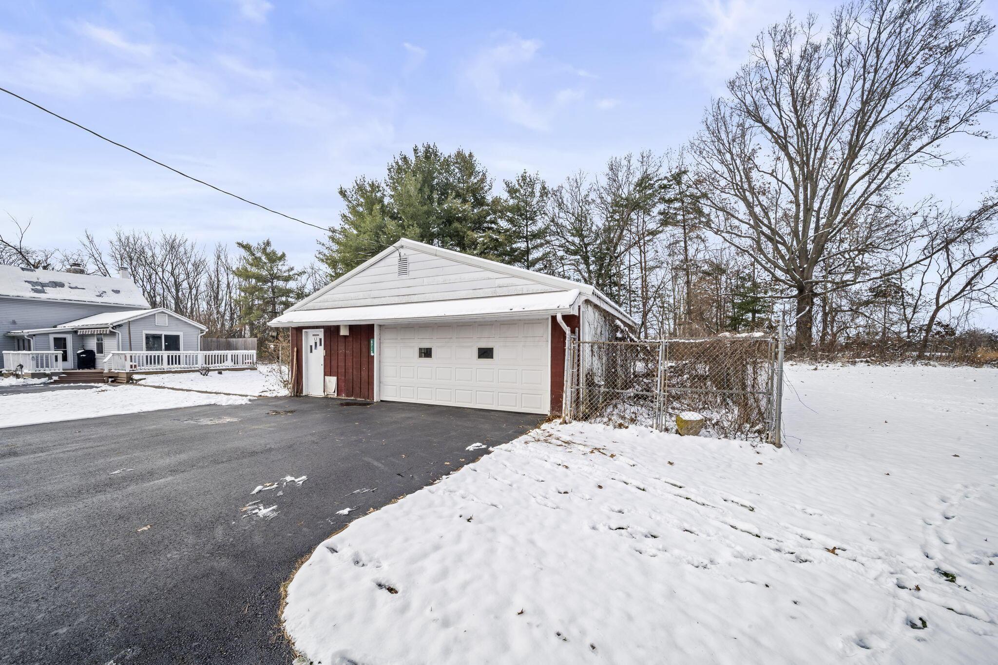 6718 Crawford Morrow County Line Road