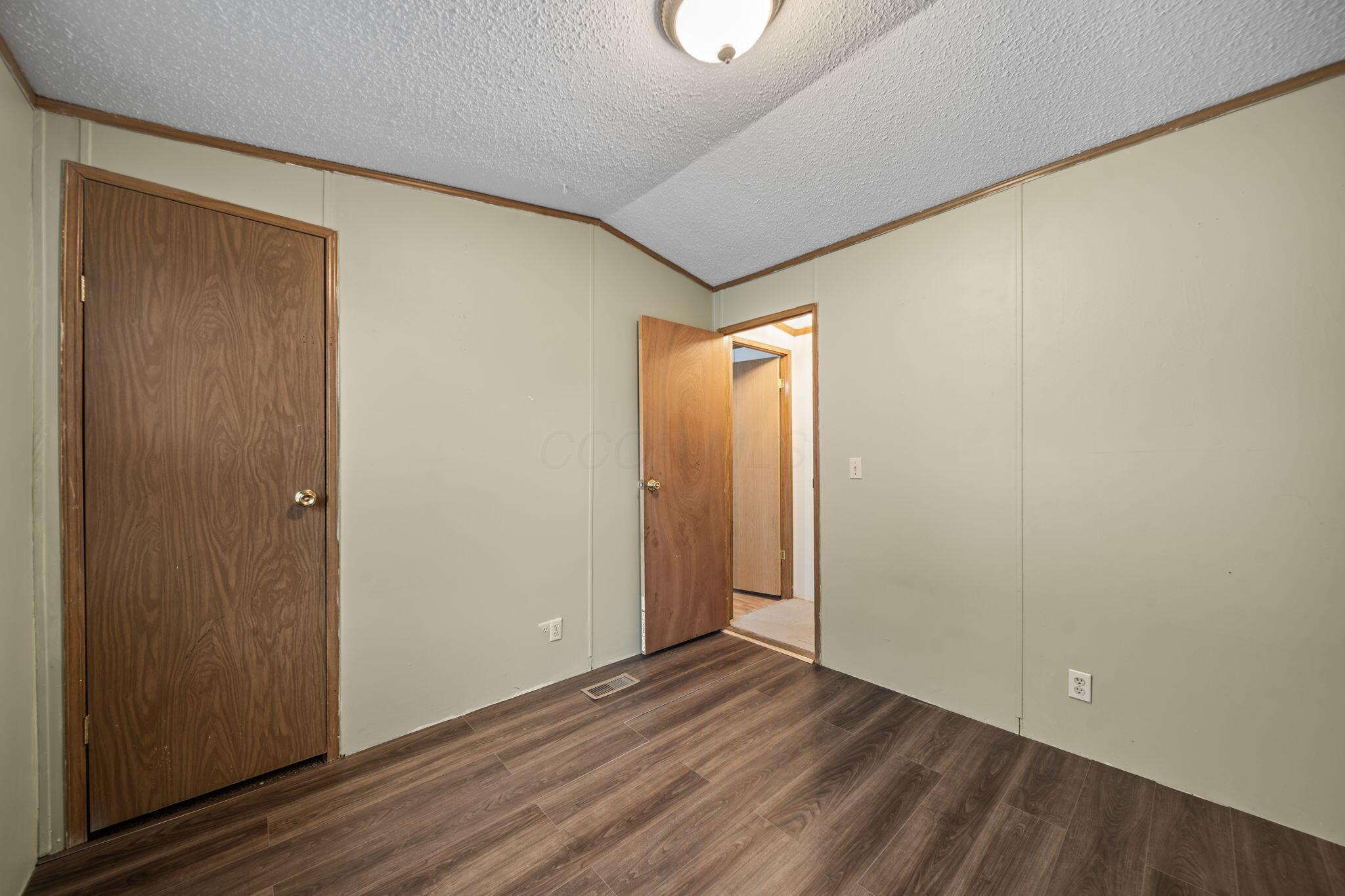 1330 Hanover Road, 203