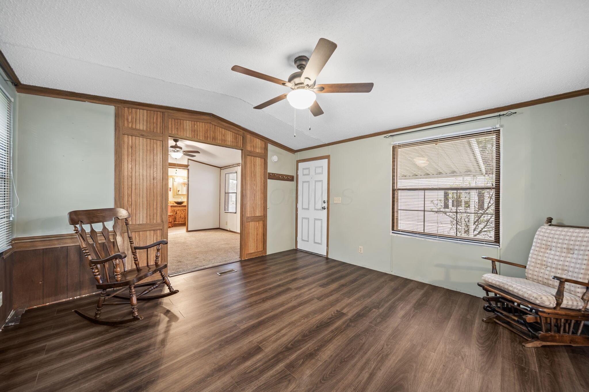 1330 Hanover Road, 203