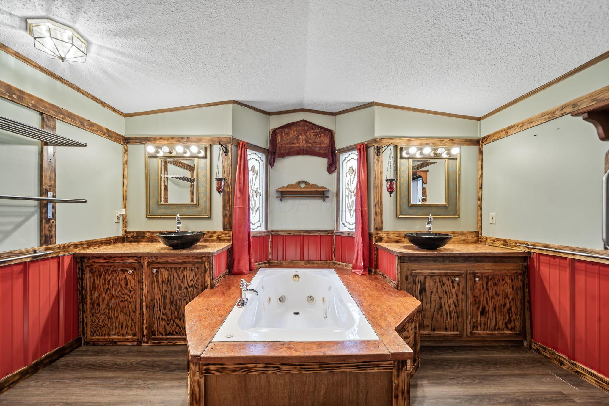 1330 Hanover Road, 203