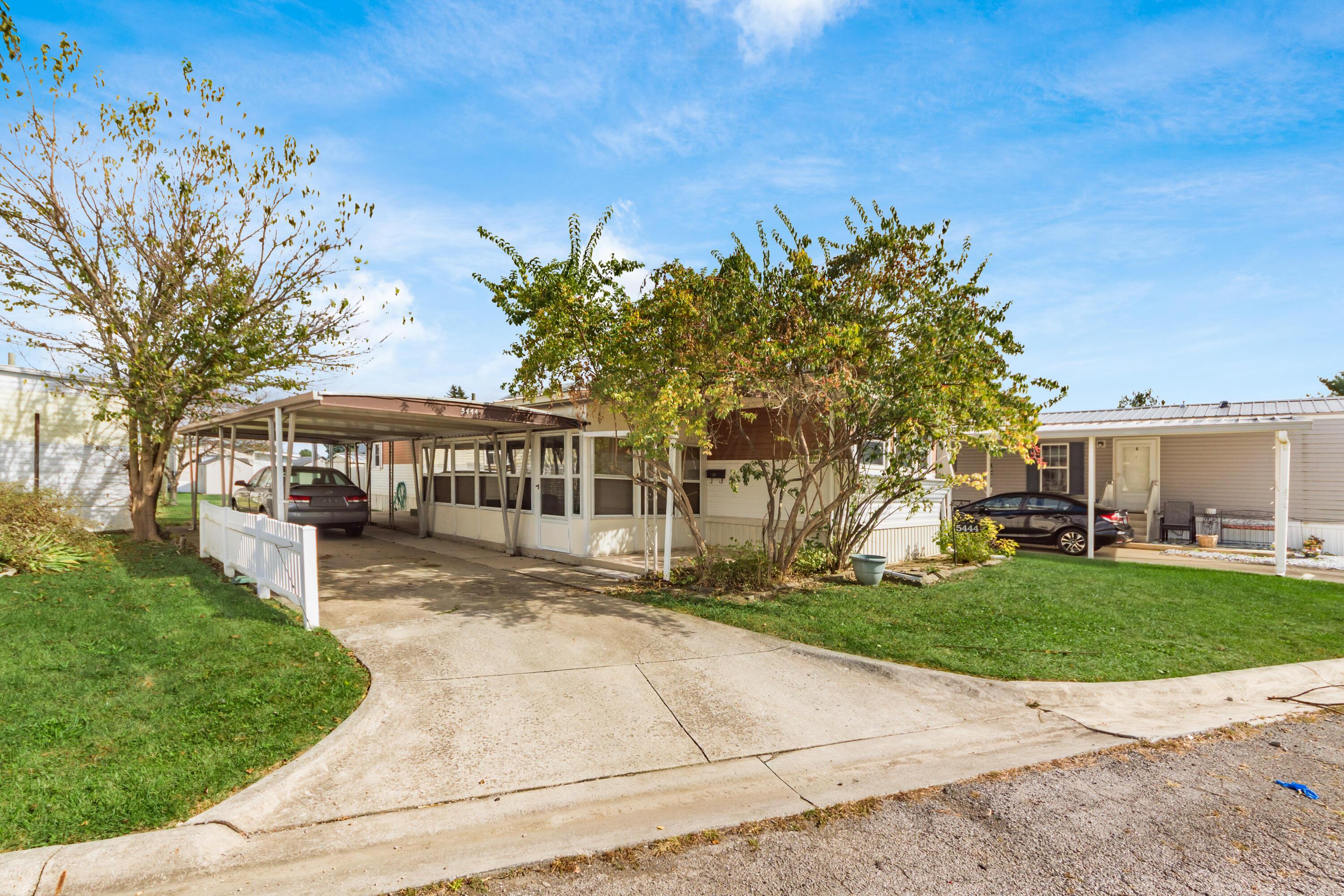 5444 Carson City Lane