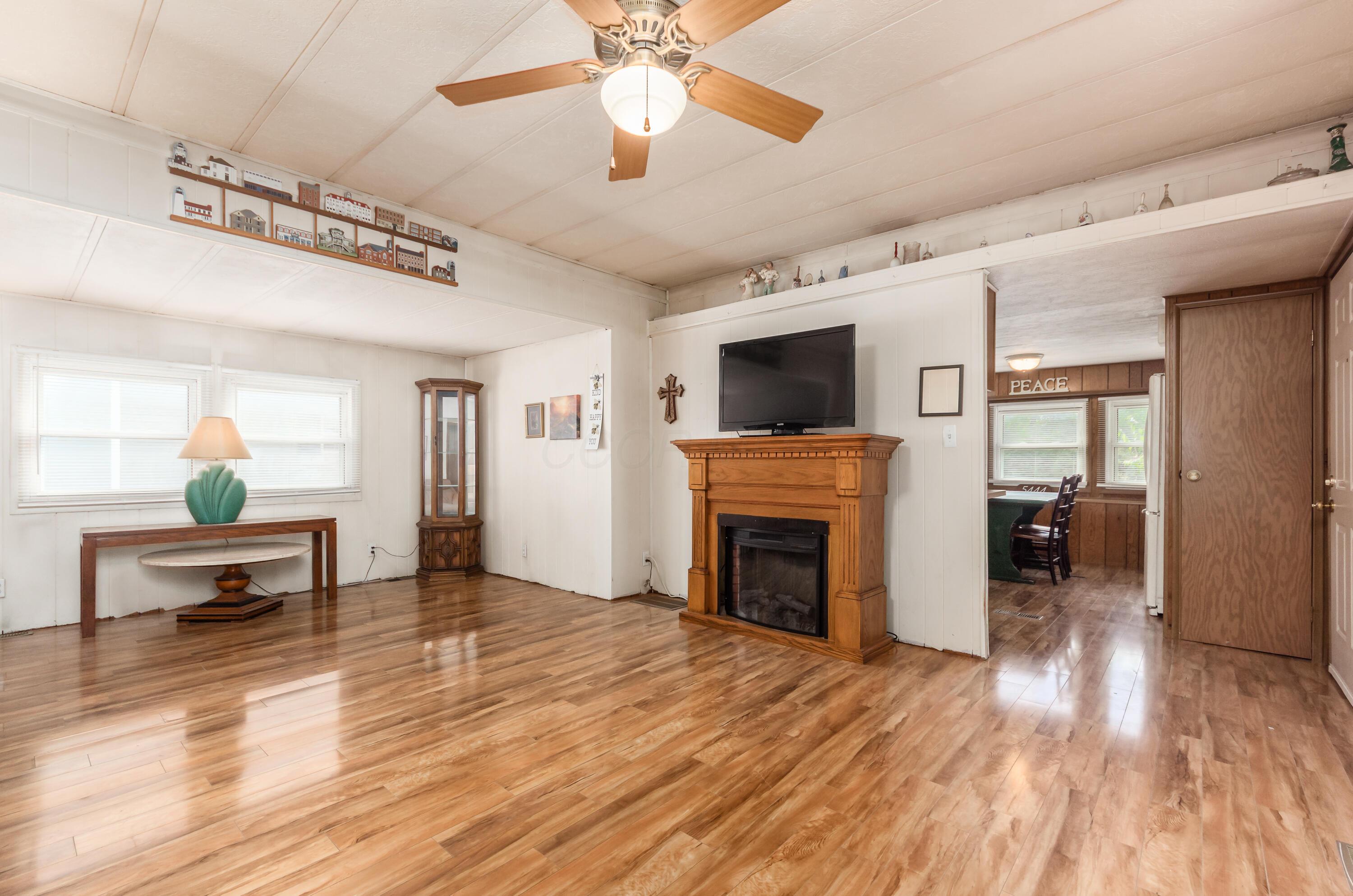 5444 Carson City Lane