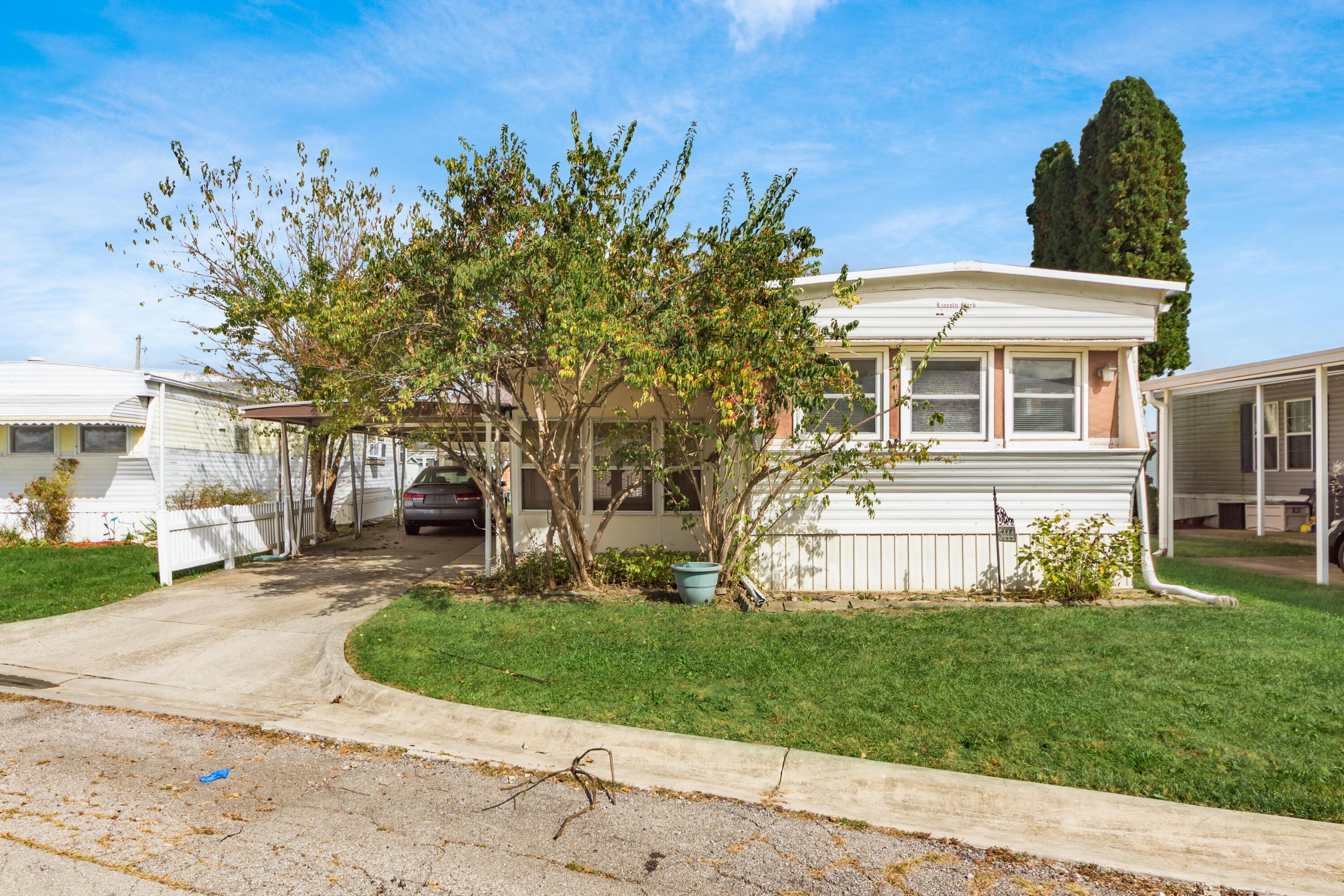 5444 Carson City Lane