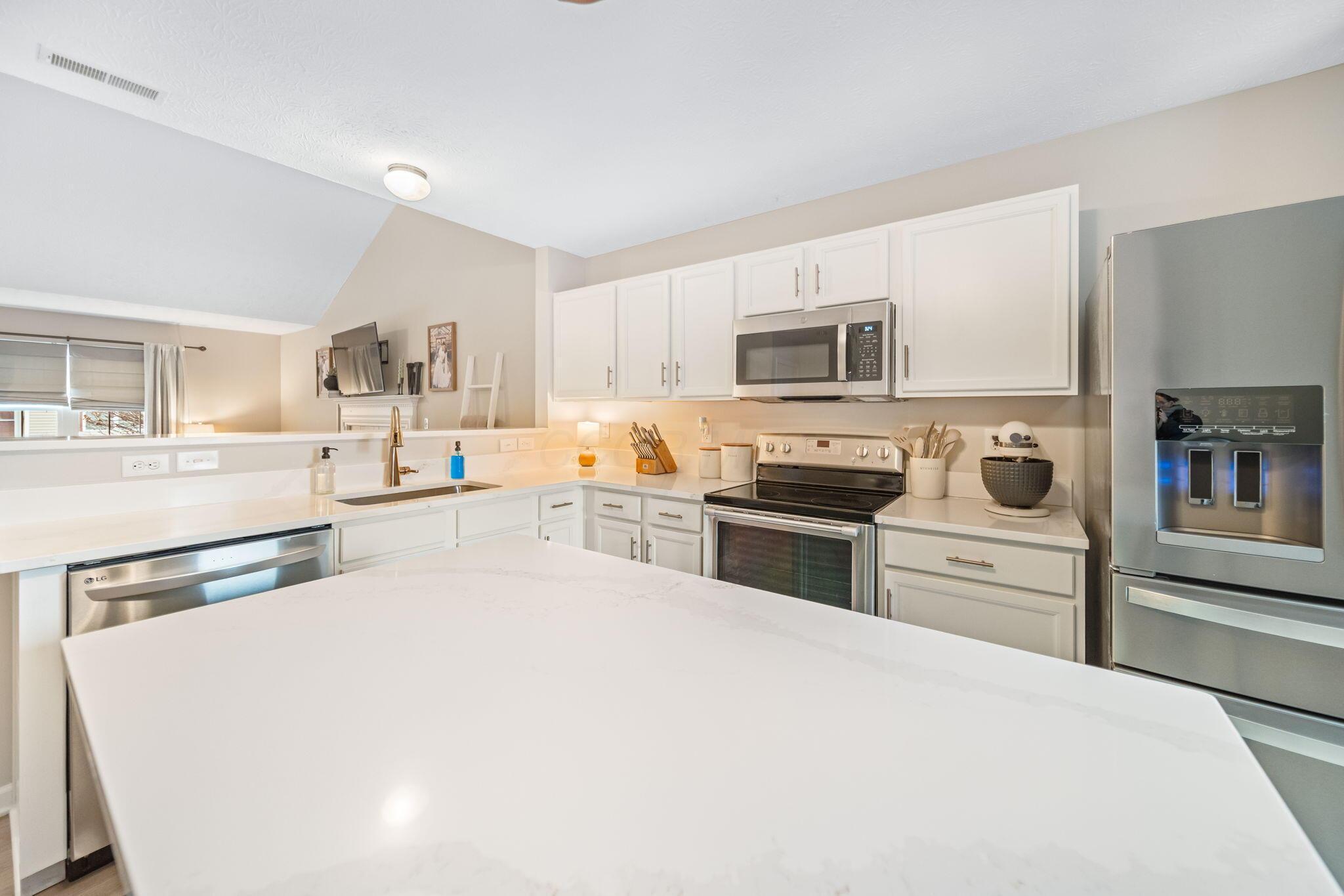 5661 Marshfield Drive