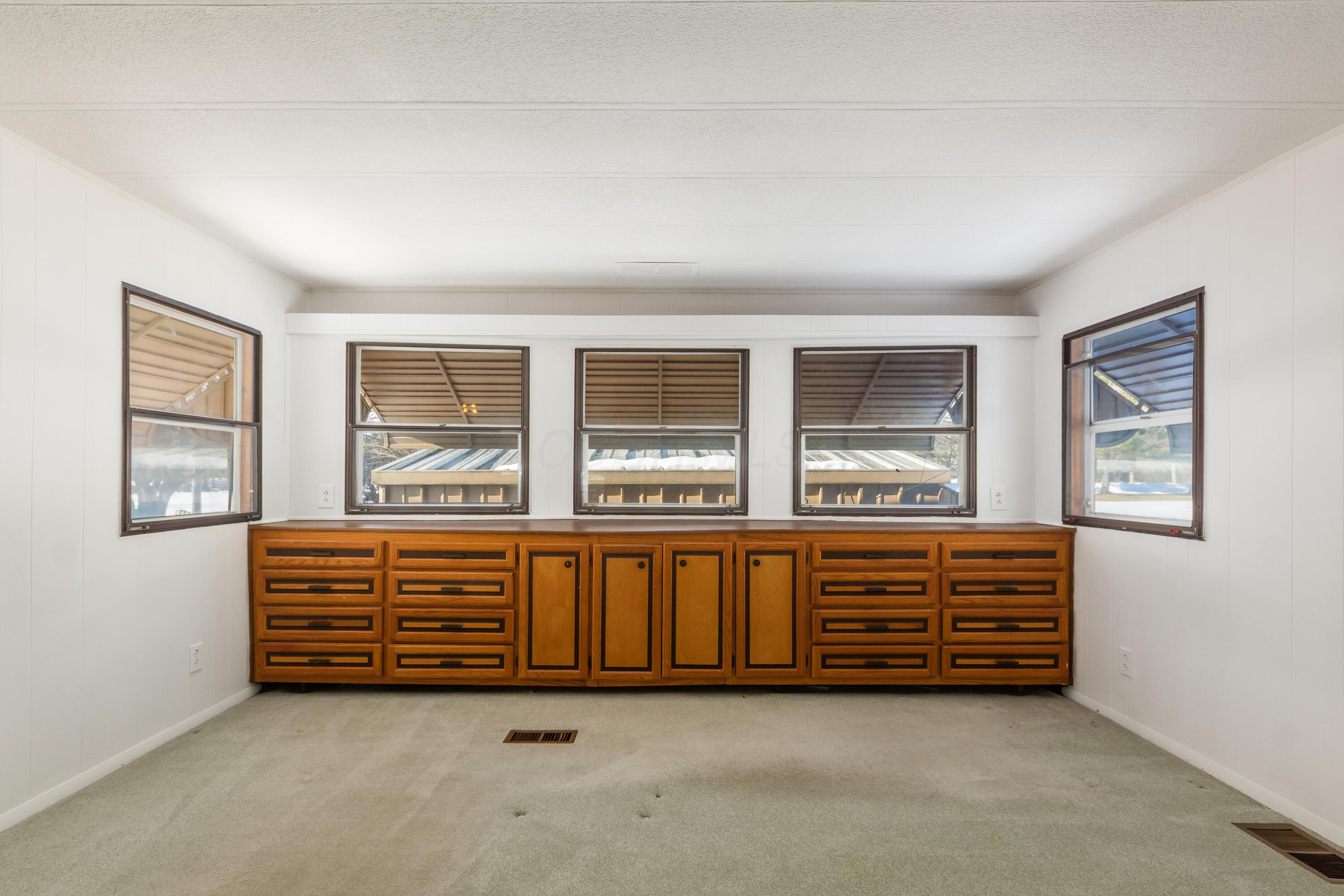 6280 Cartwright Lane N