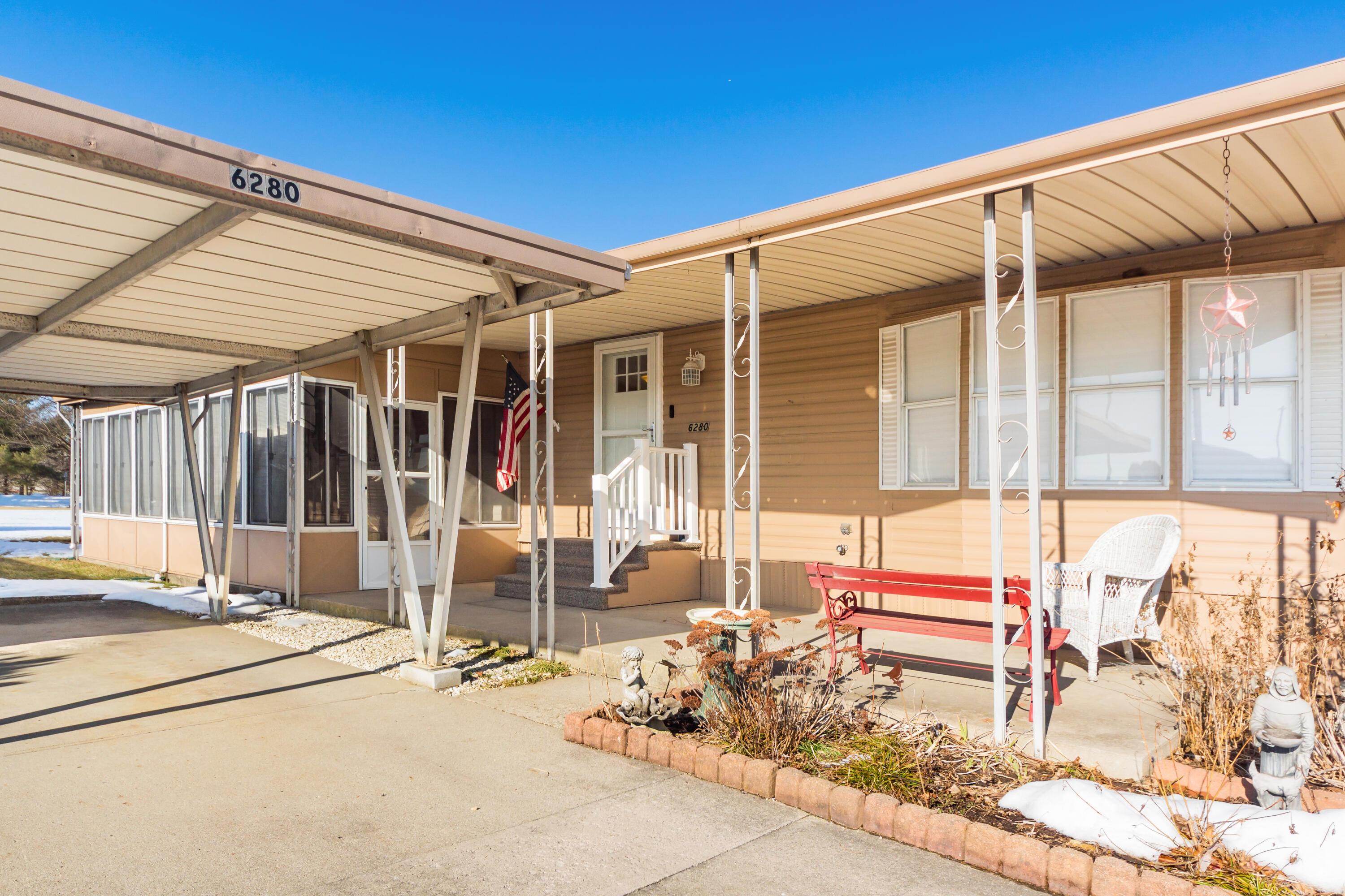 6280 Cartwright Lane N