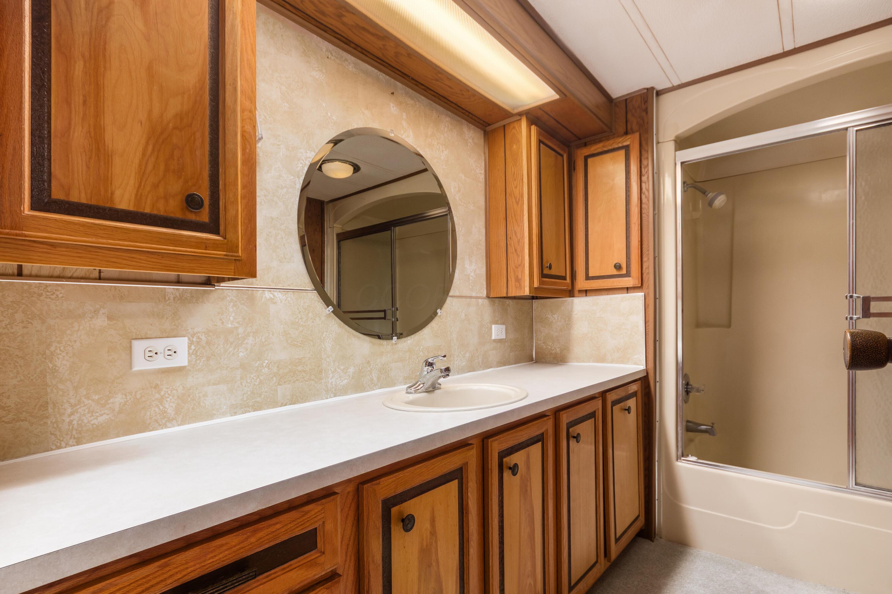 6280 Cartwright Lane N