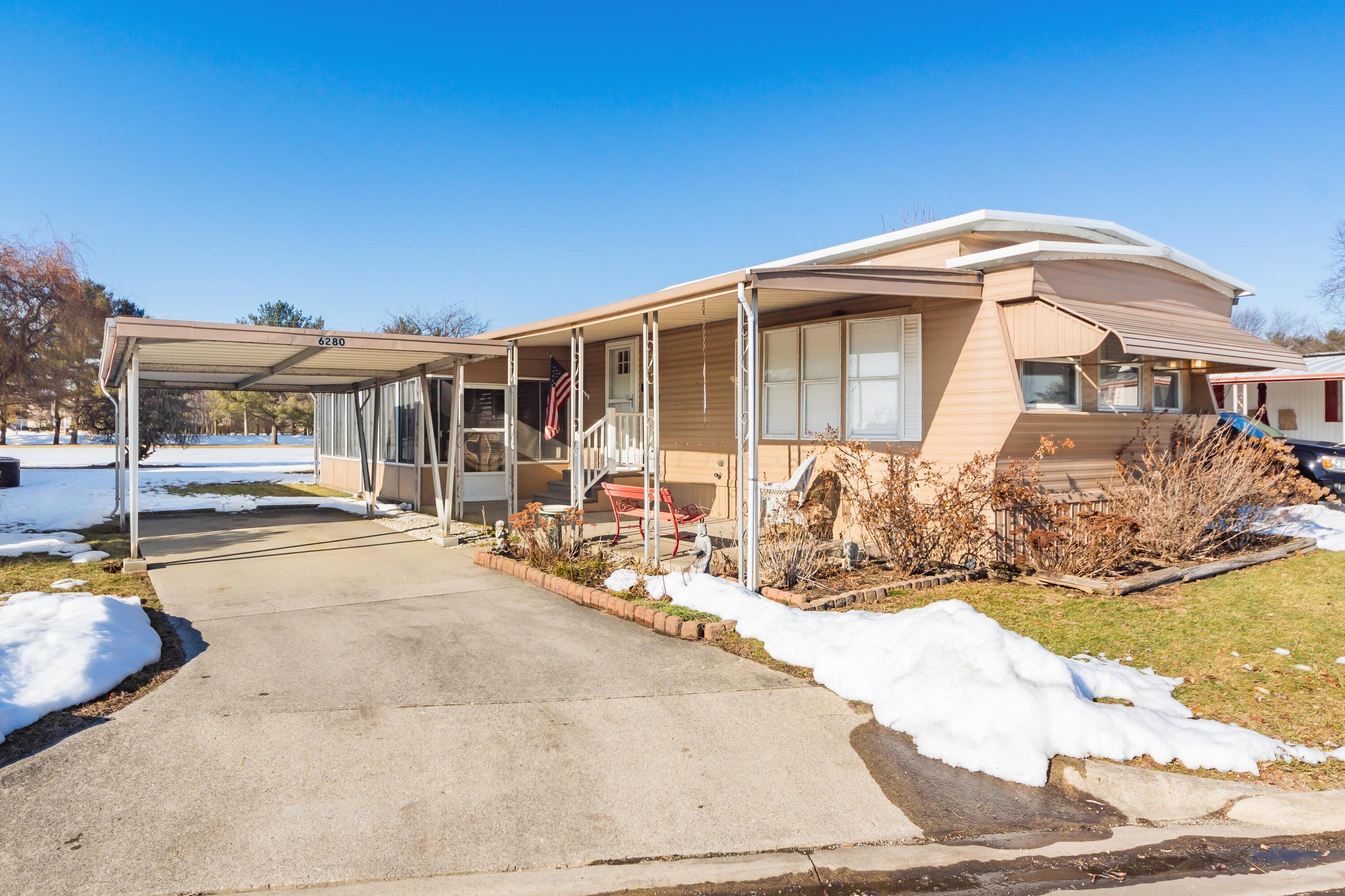 6280 Cartwright Lane N