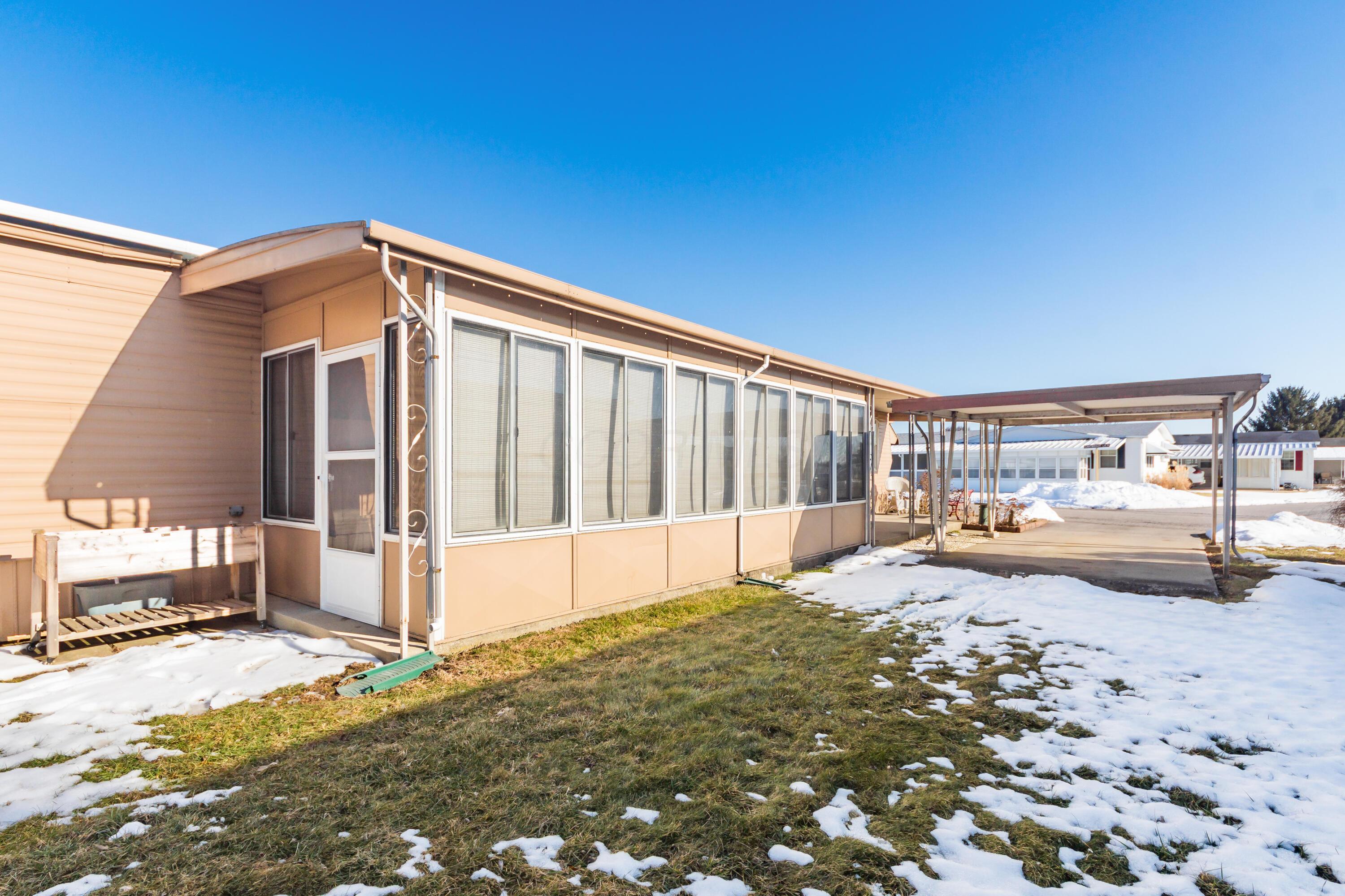 6280 Cartwright Lane N