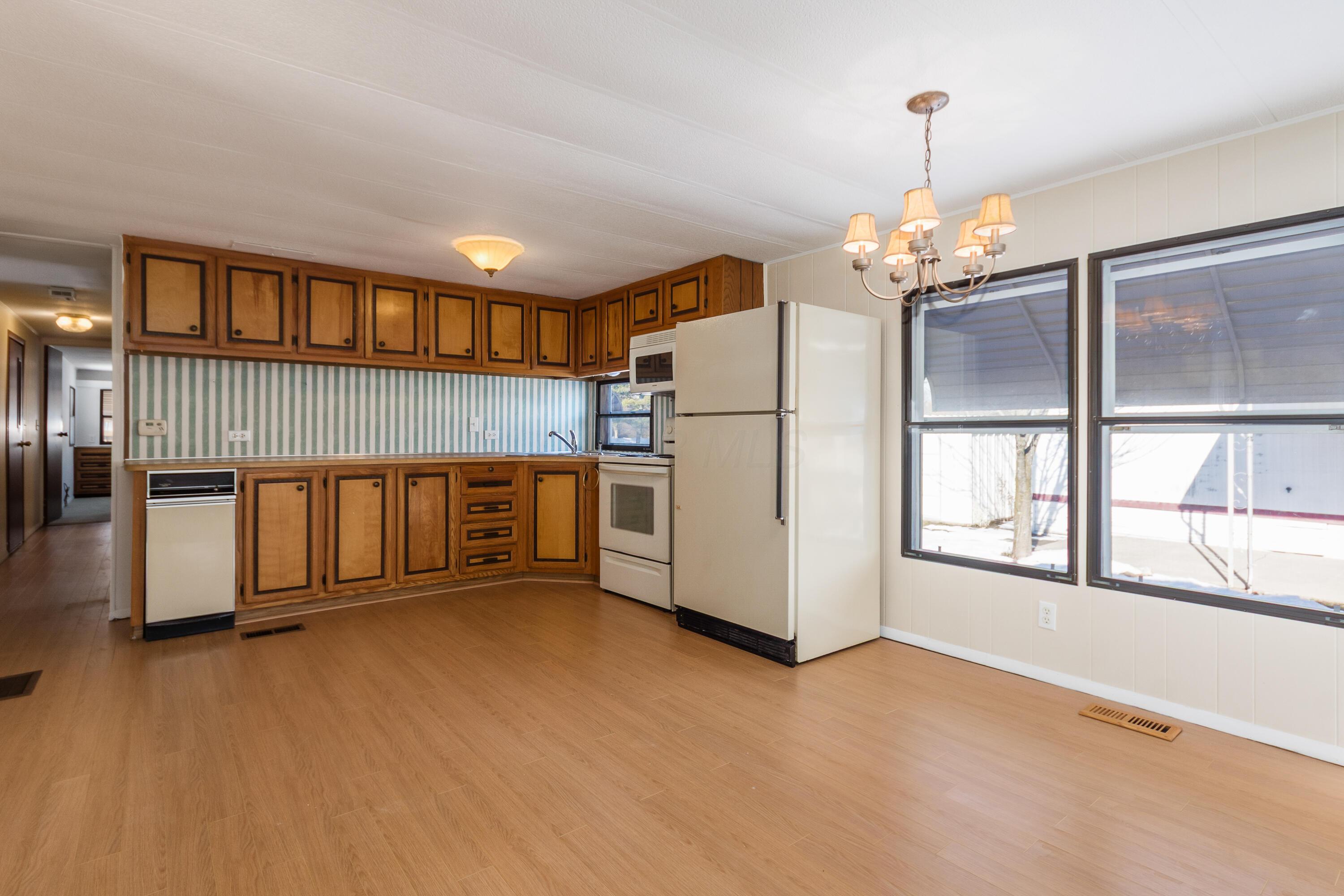 6280 Cartwright Lane N