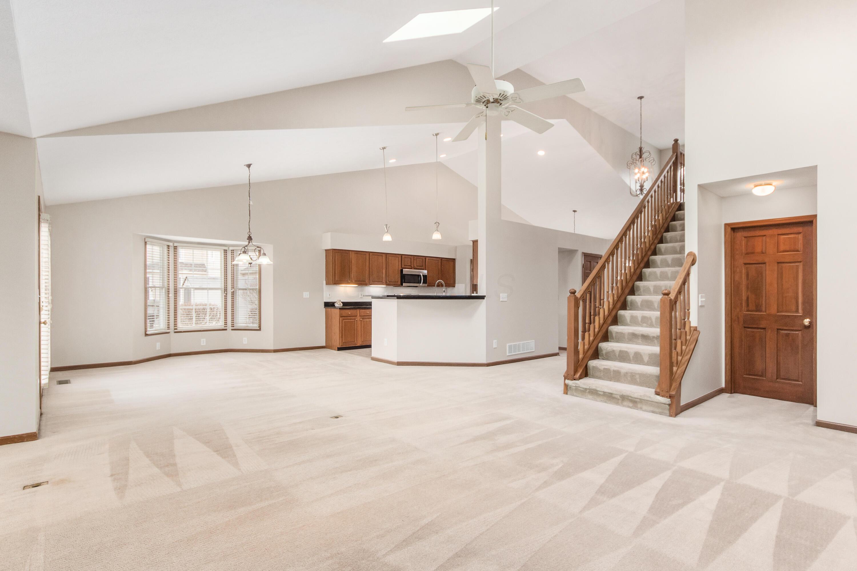 5832 Burnett Drive N