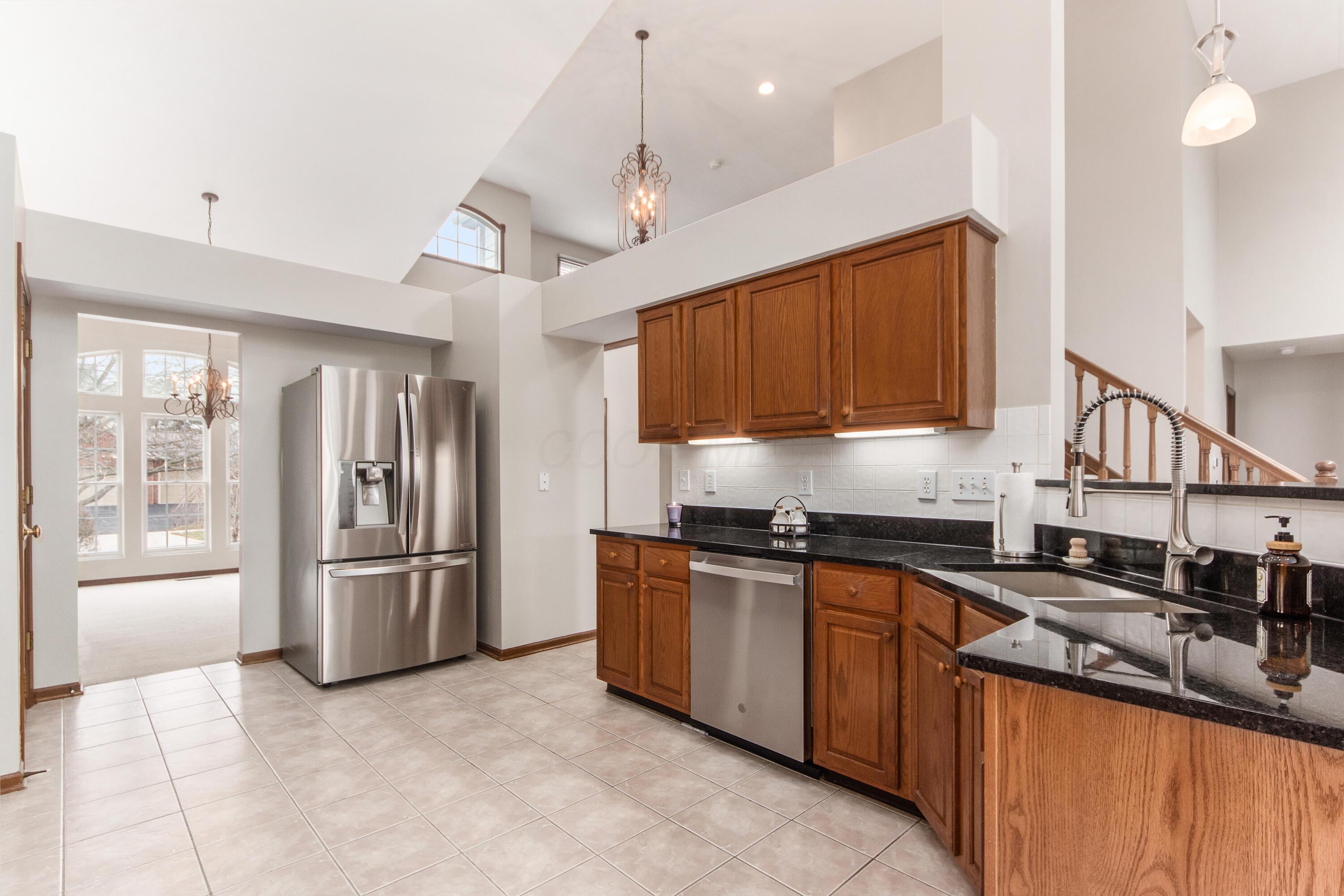 5832 Burnett Drive N