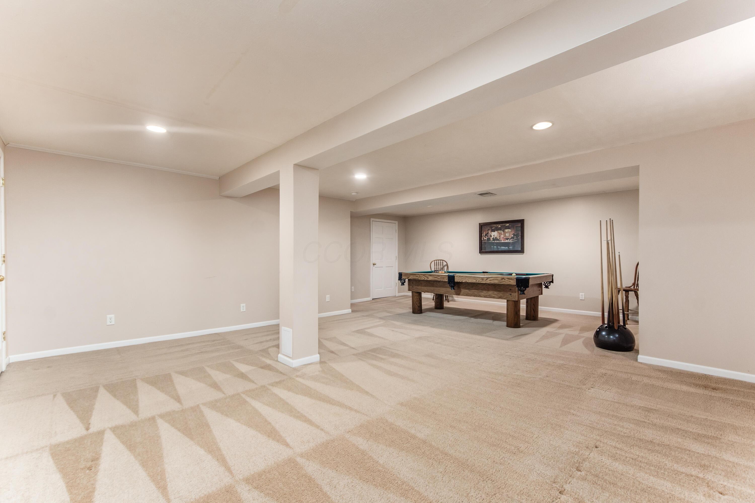 5832 Burnett Drive N