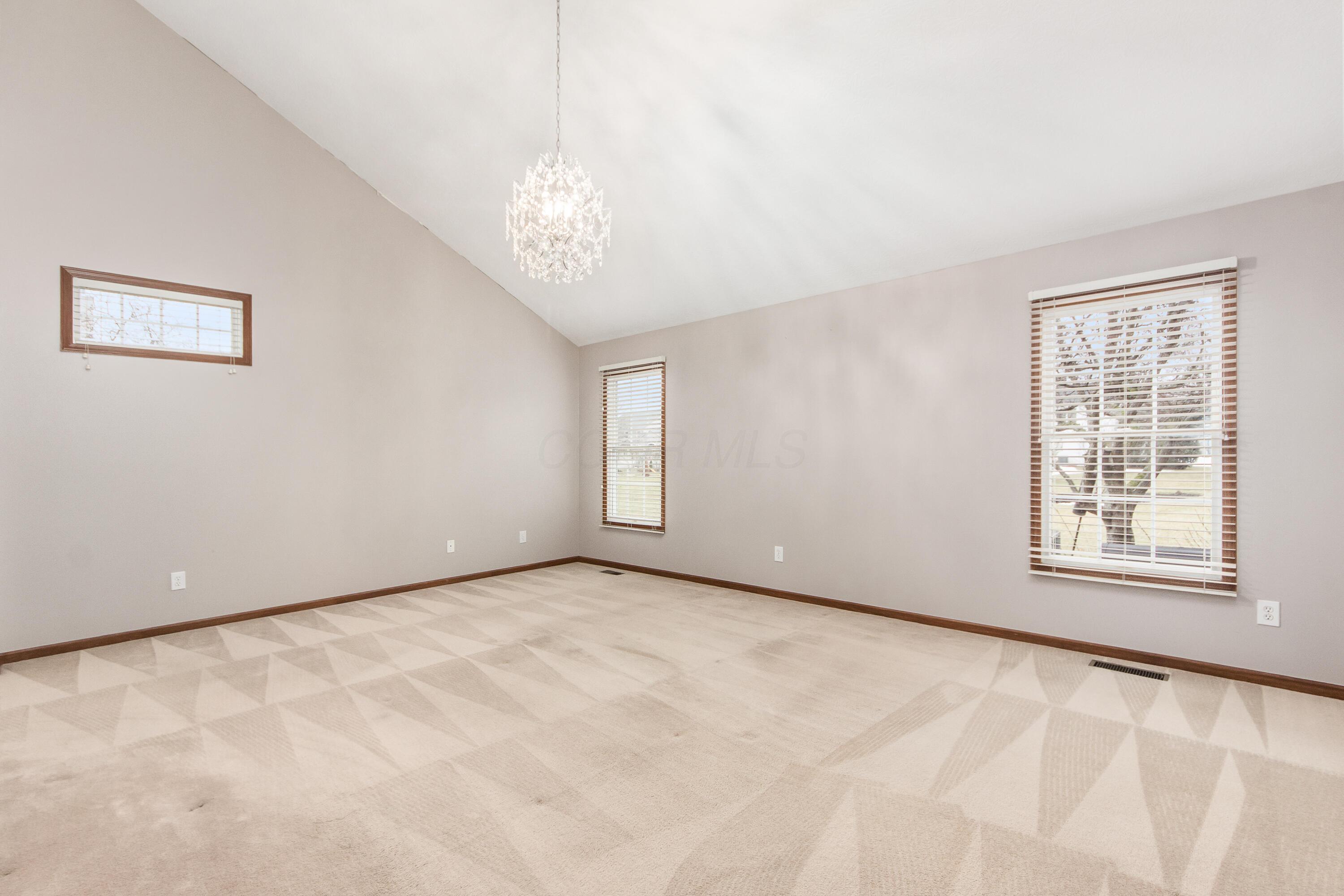 5832 Burnett Drive N