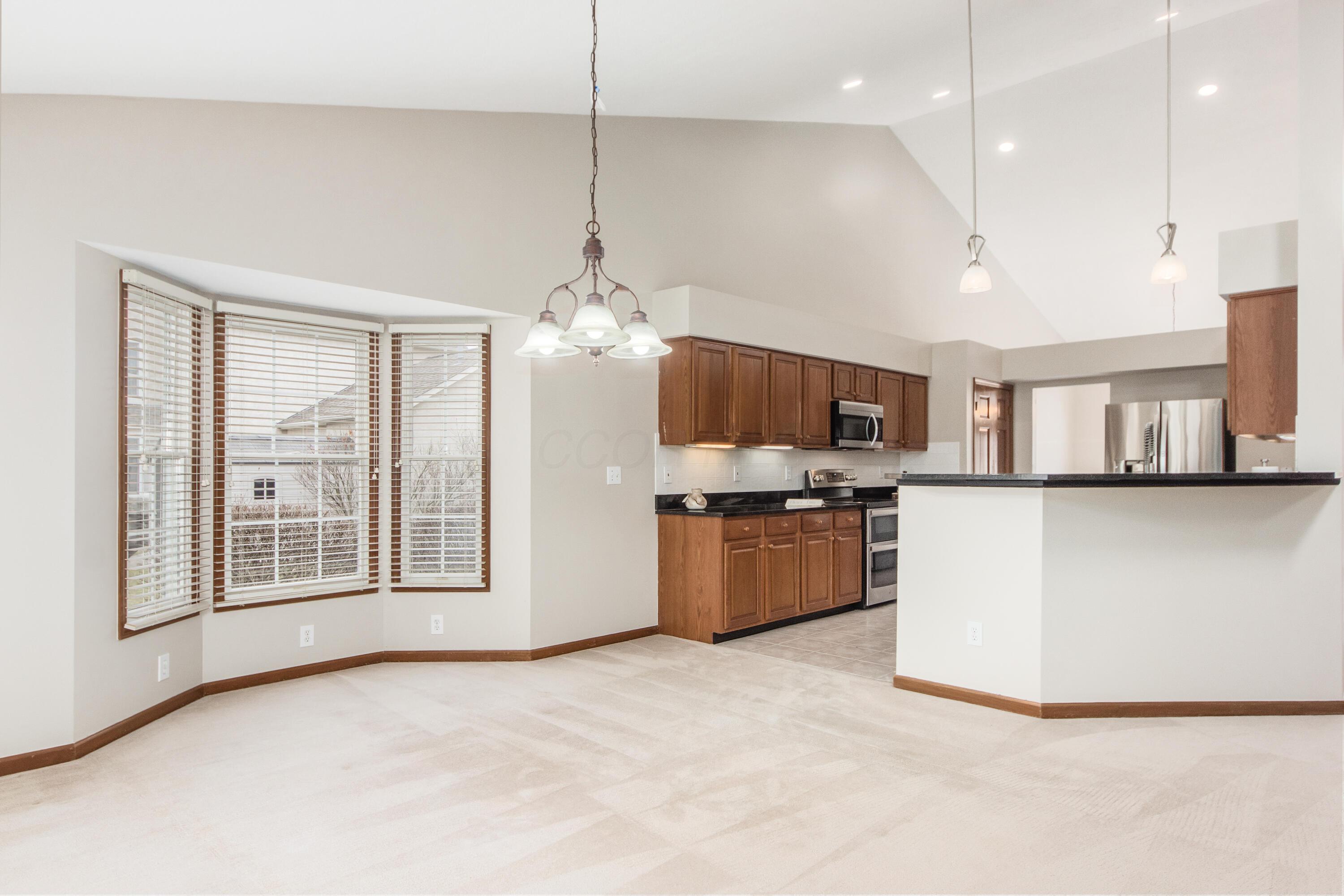 5832 Burnett Drive N