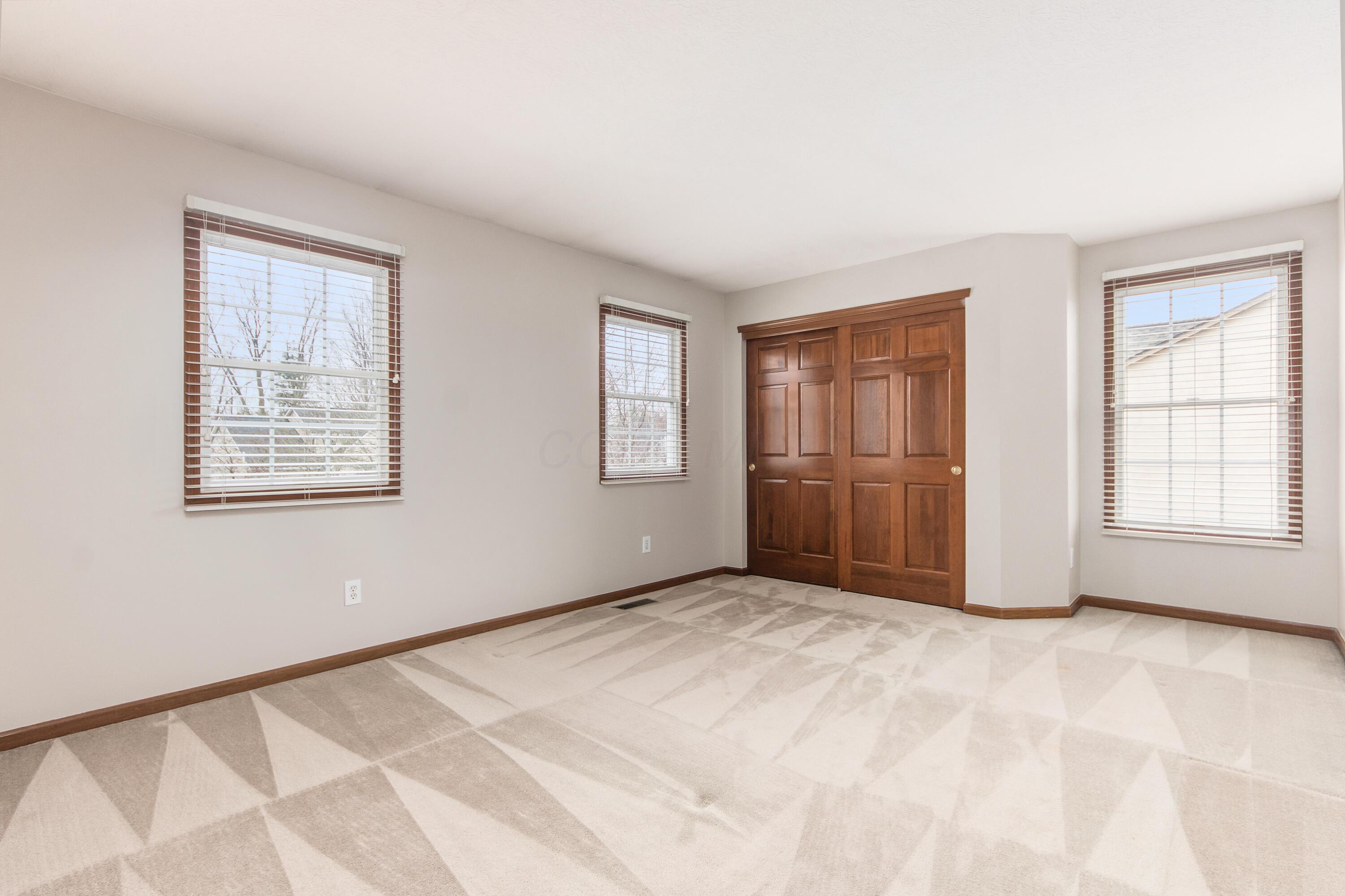 5832 Burnett Drive N