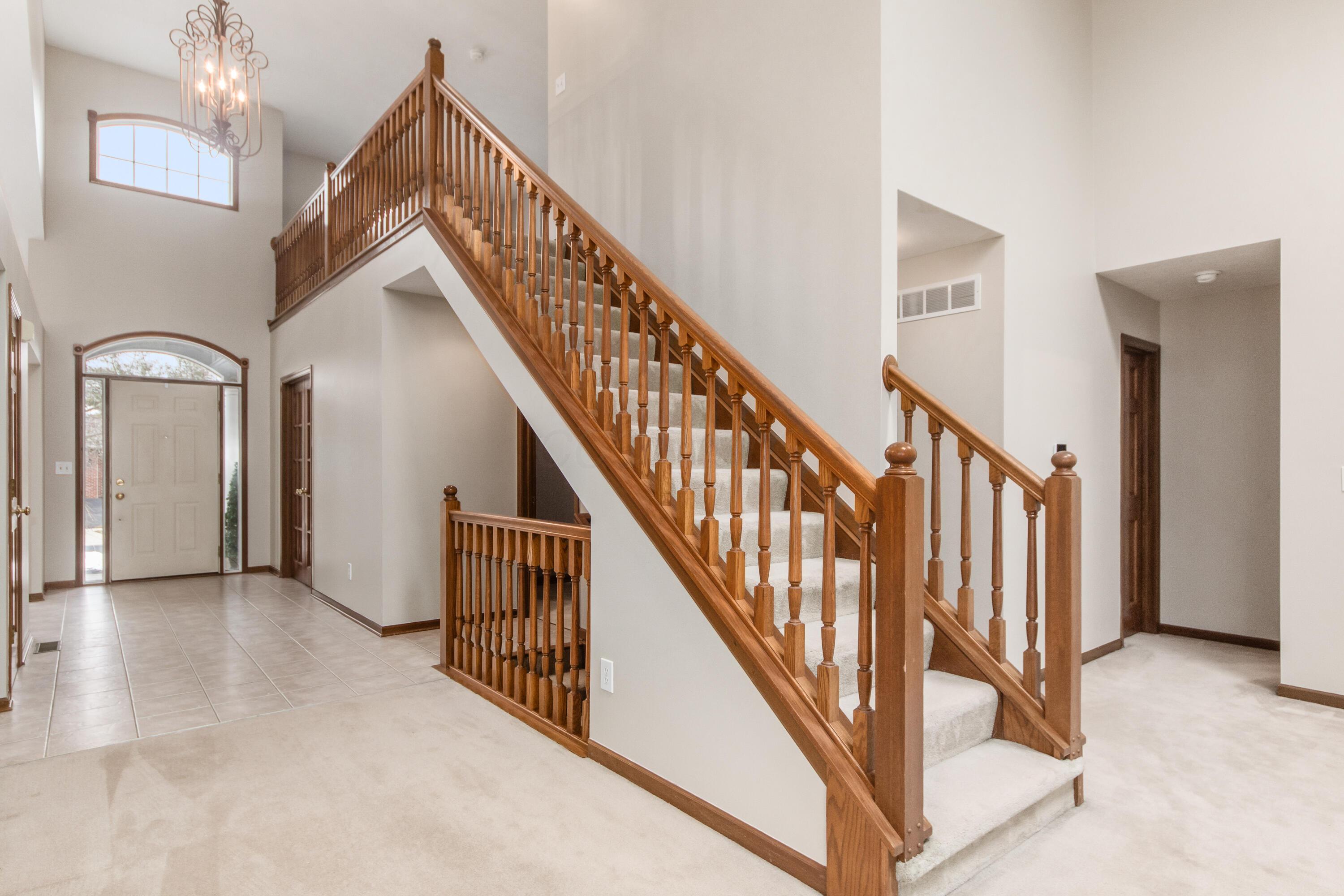 5832 Burnett Drive N