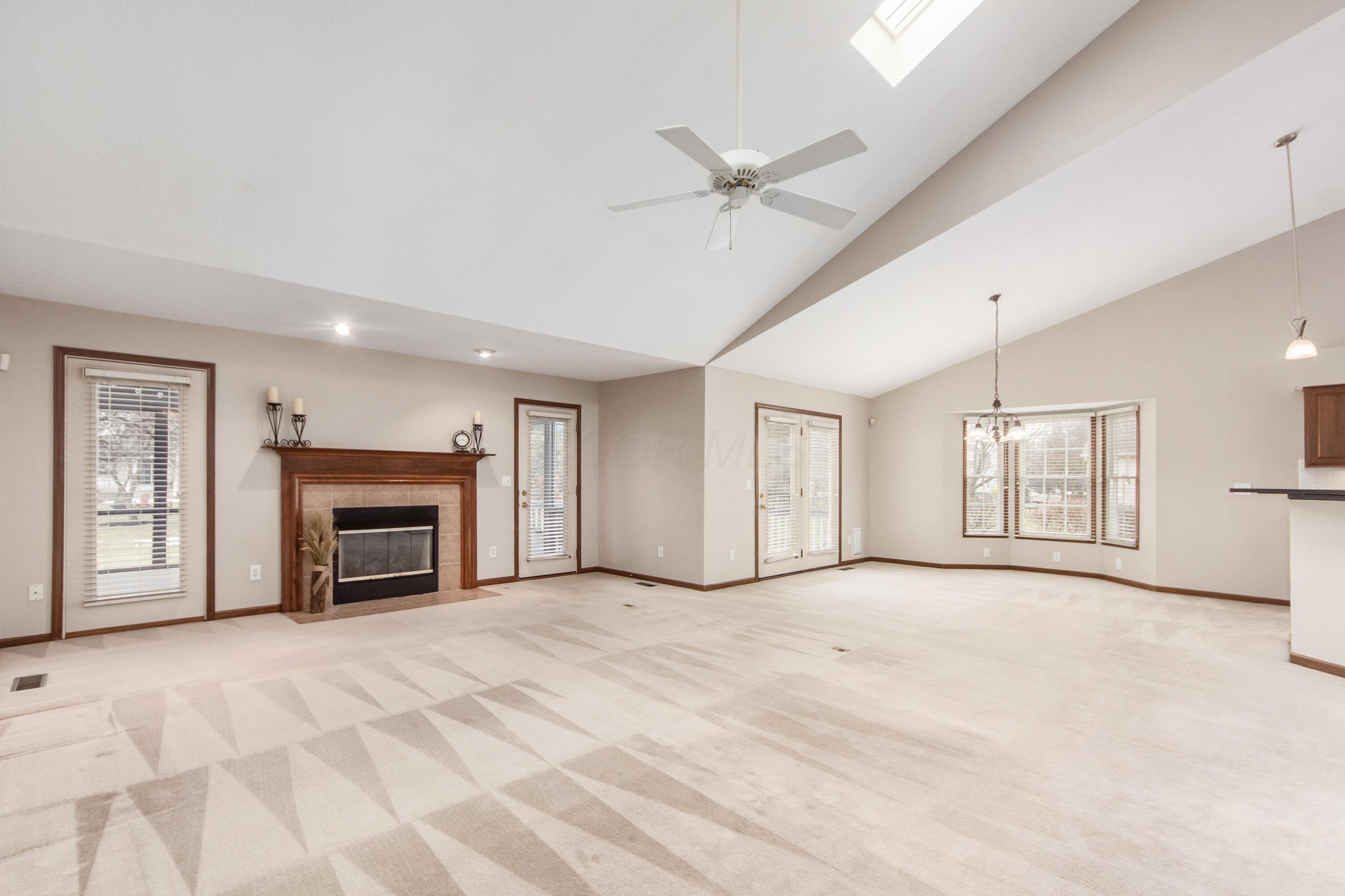 5832 Burnett Drive N