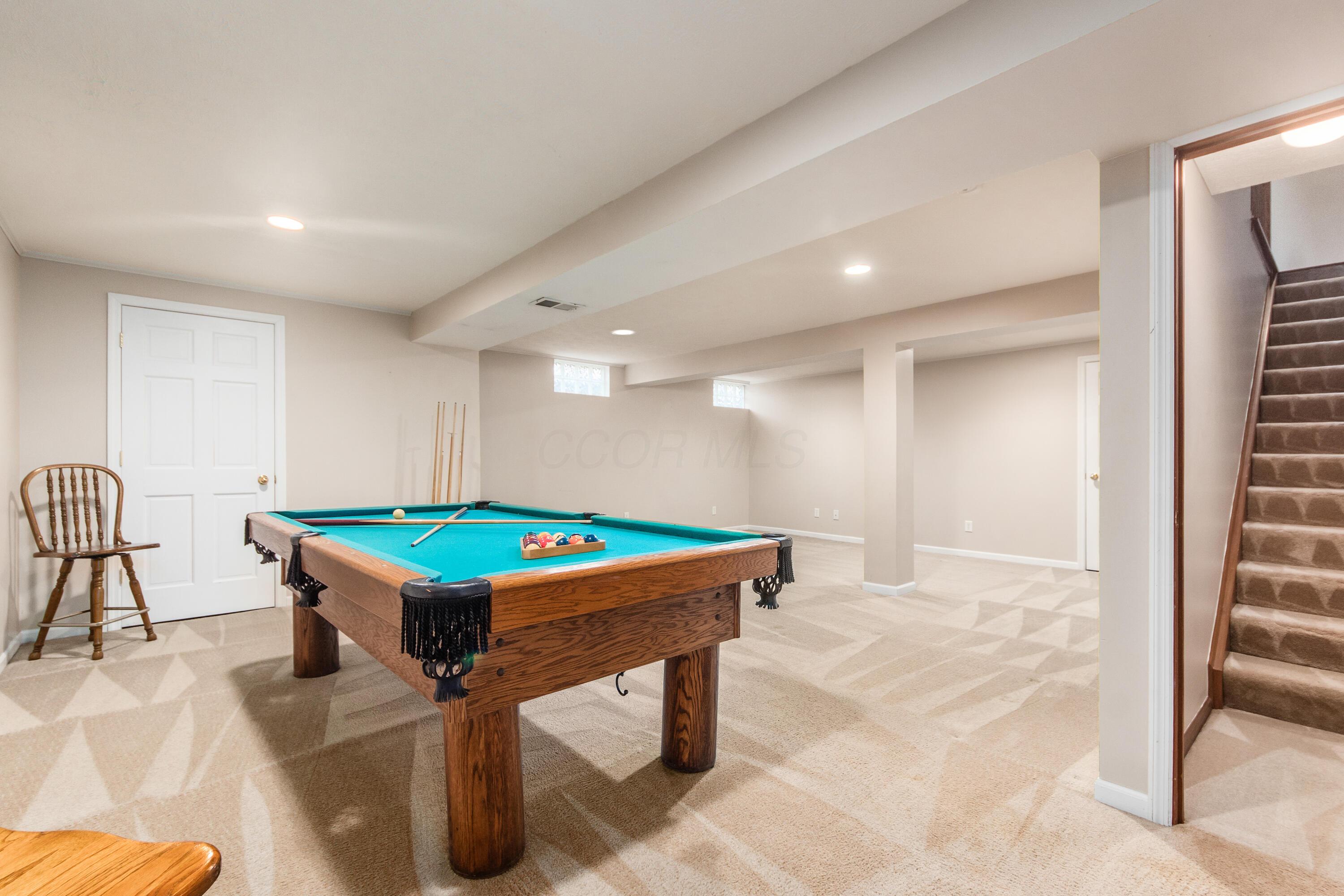 5832 Burnett Drive N