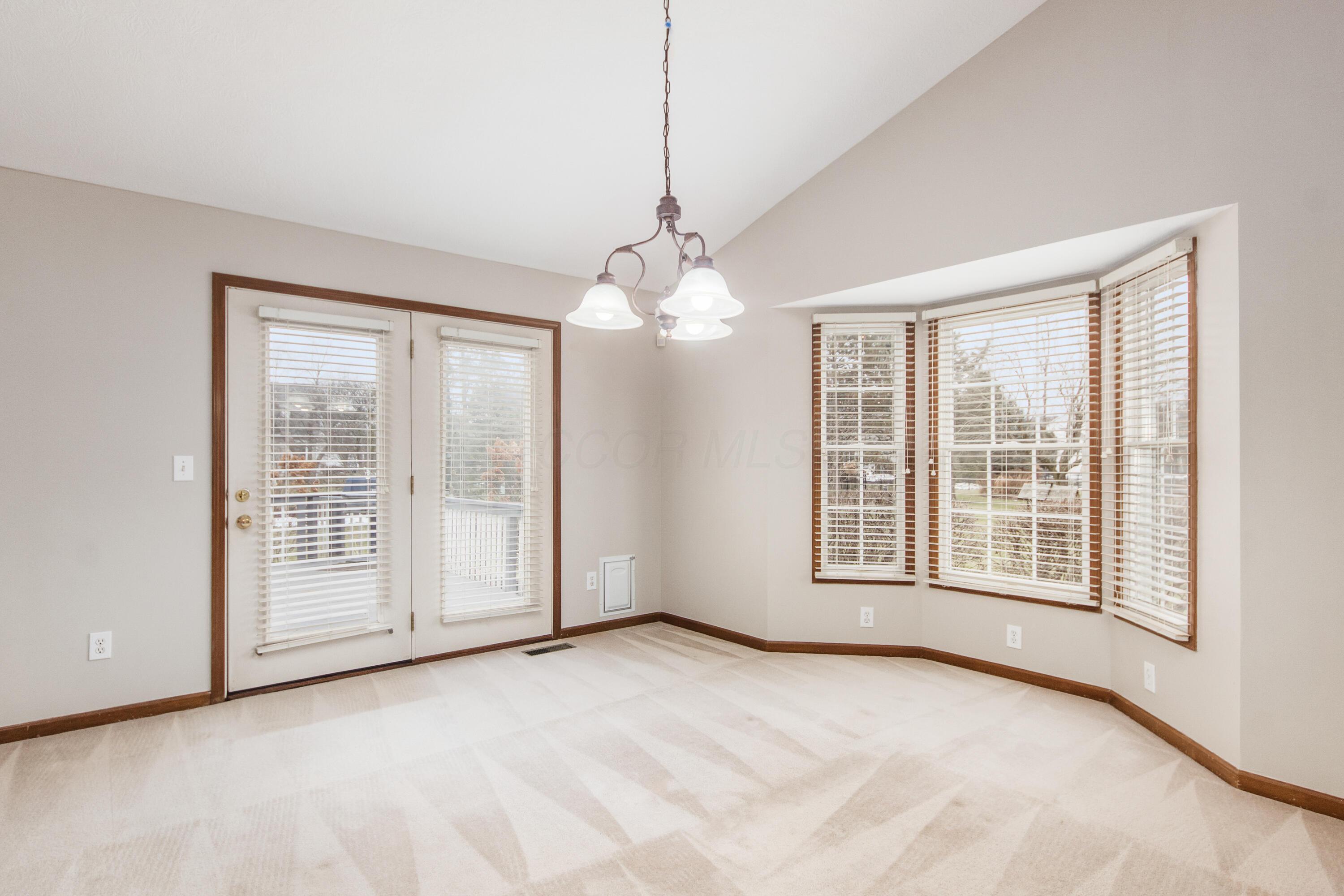 5832 Burnett Drive N