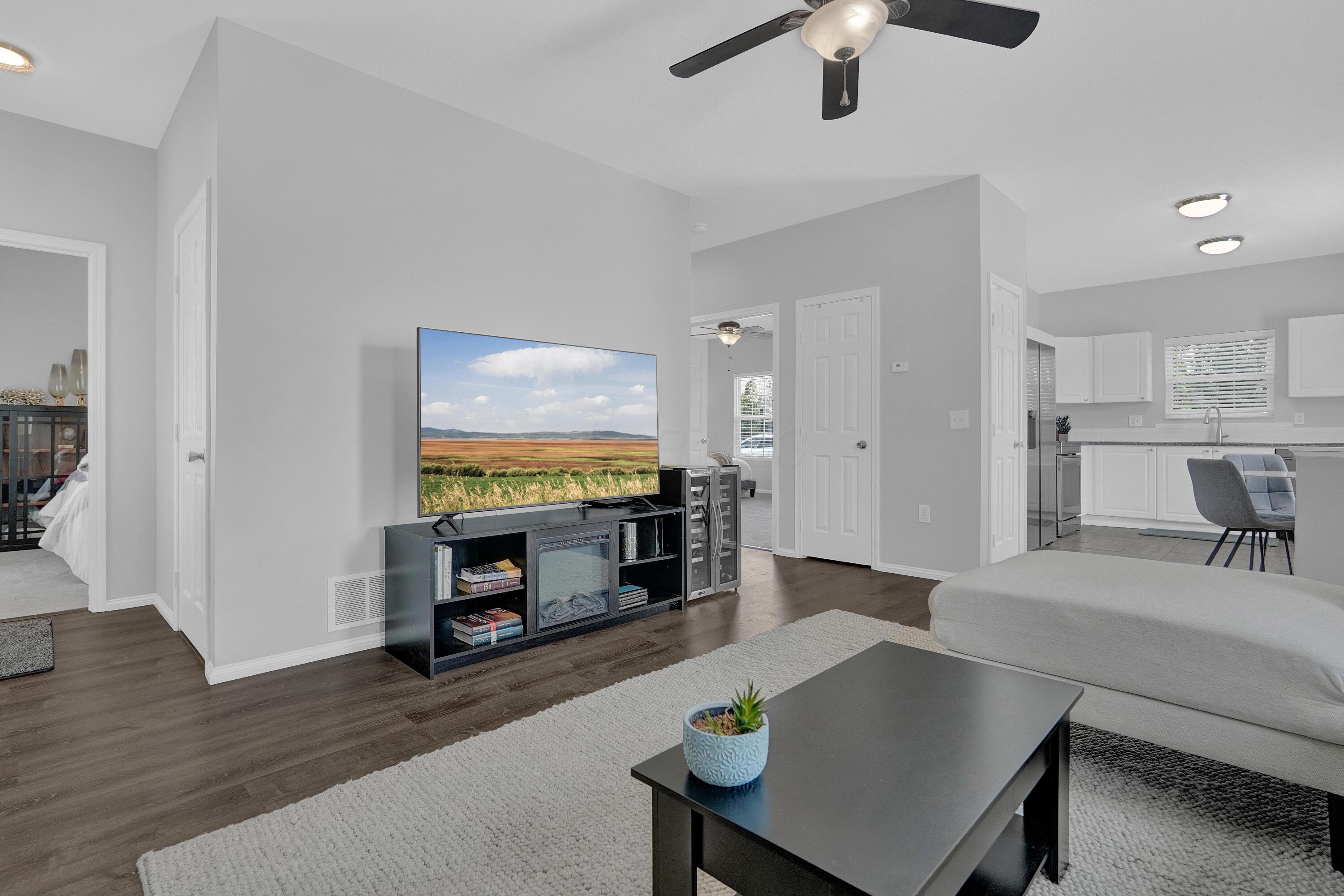 7130 Steel Dust Drive, 1