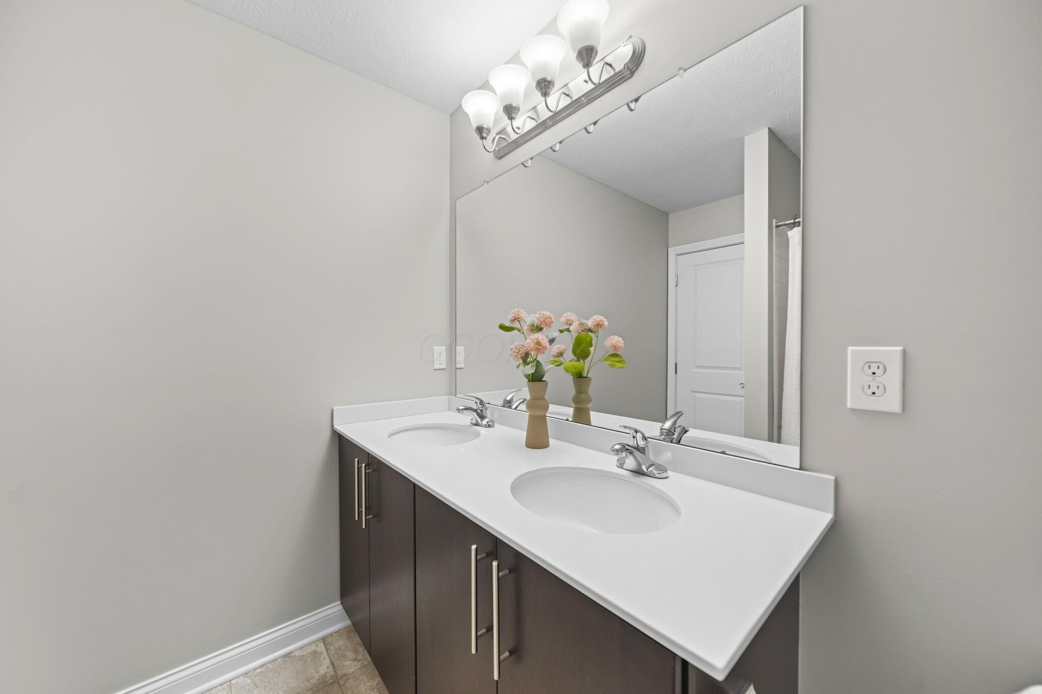 5467 Albany Terrace Way, 1301