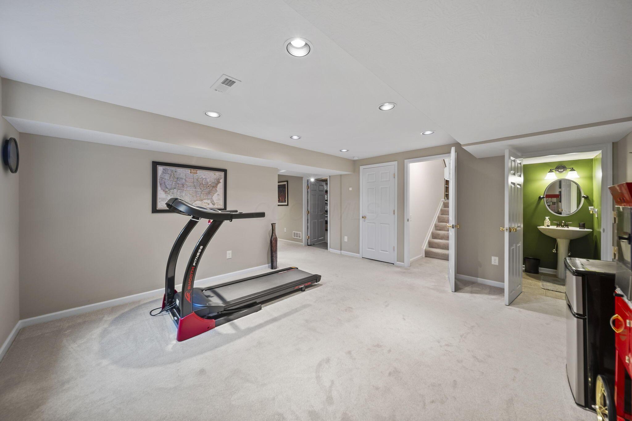 8302 Danbridge Way
