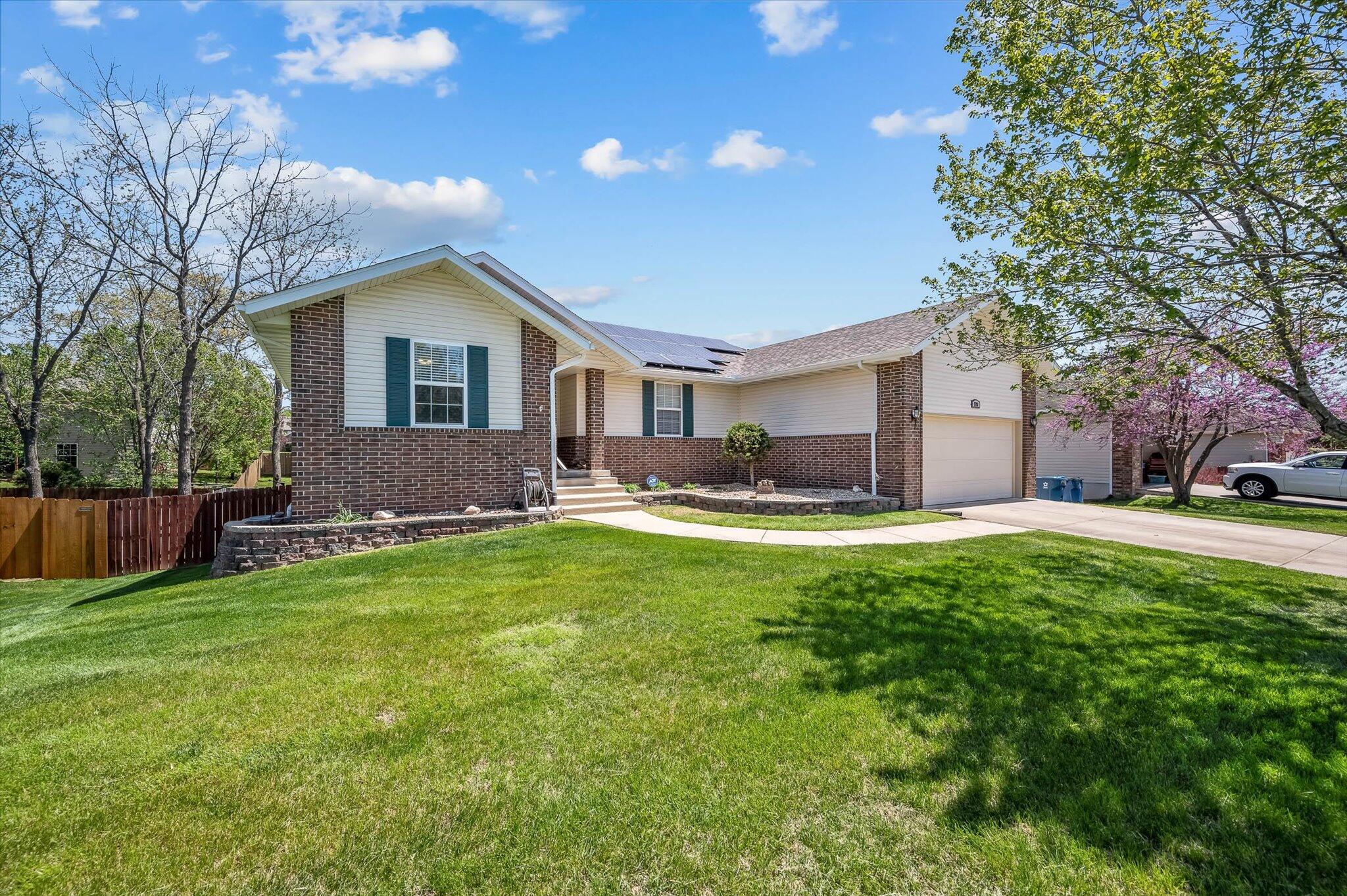 576 South Canterbury Lane